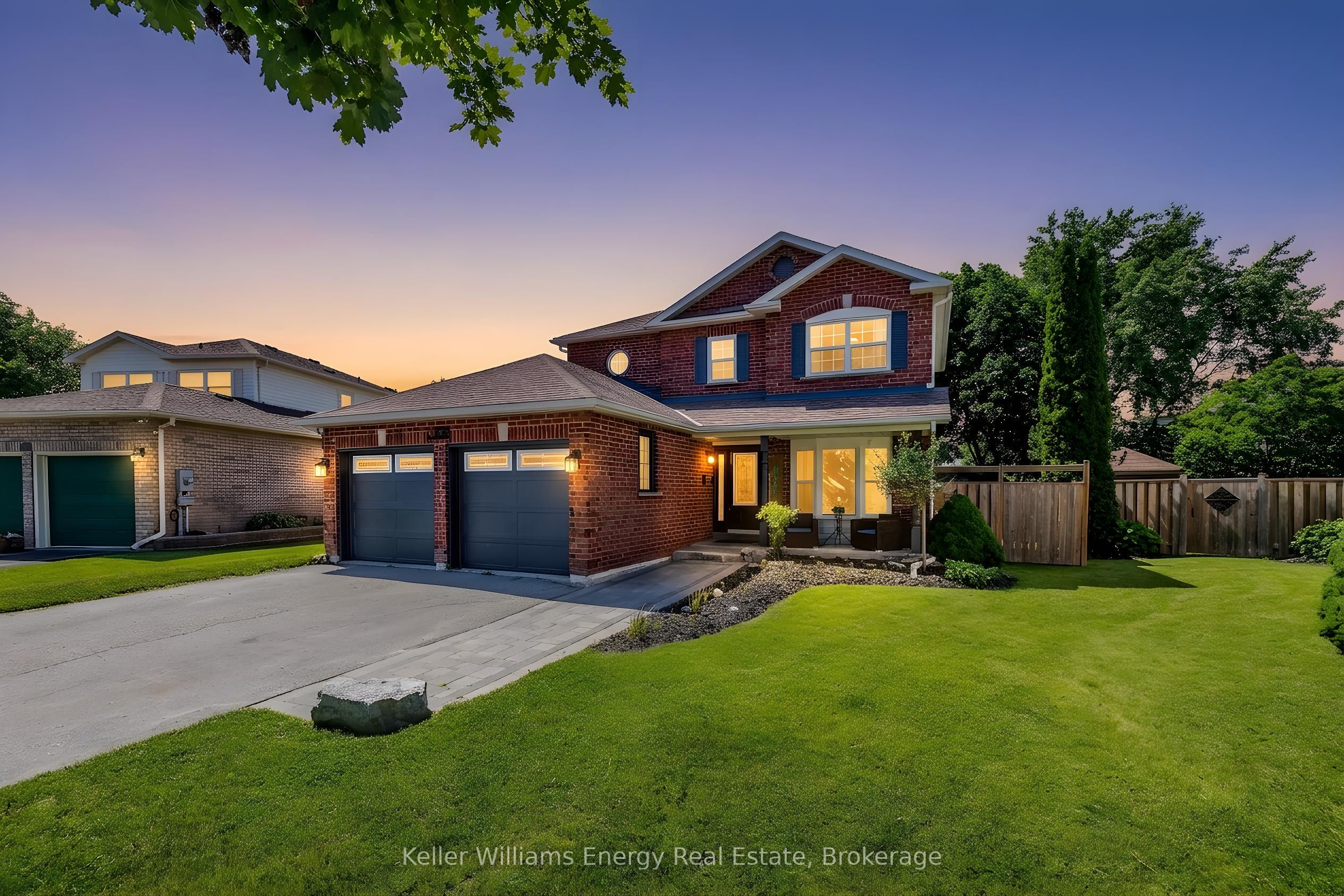 329 Challenger Court, Clarington, ON L1B 1K4