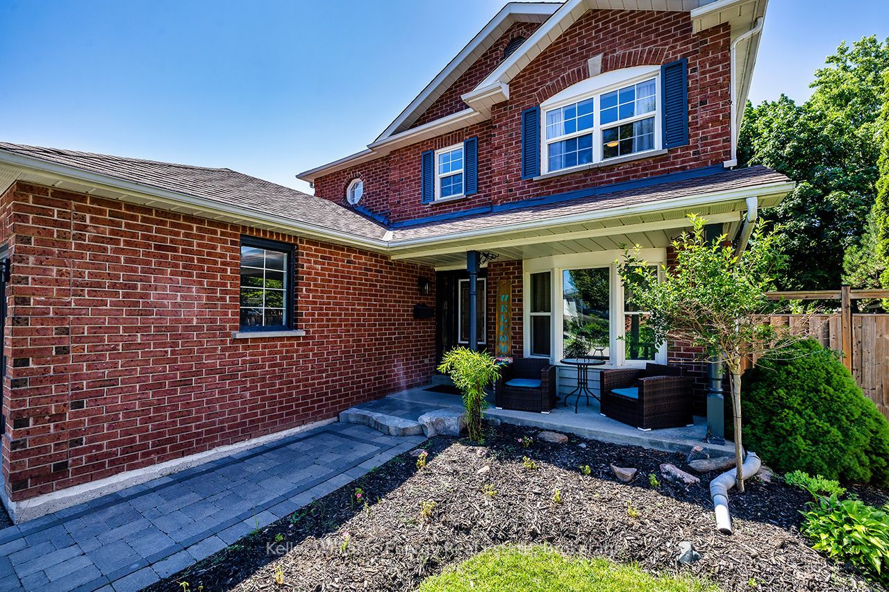 329 Challenger Court, Clarington, ON L1B 1K4 photo 5