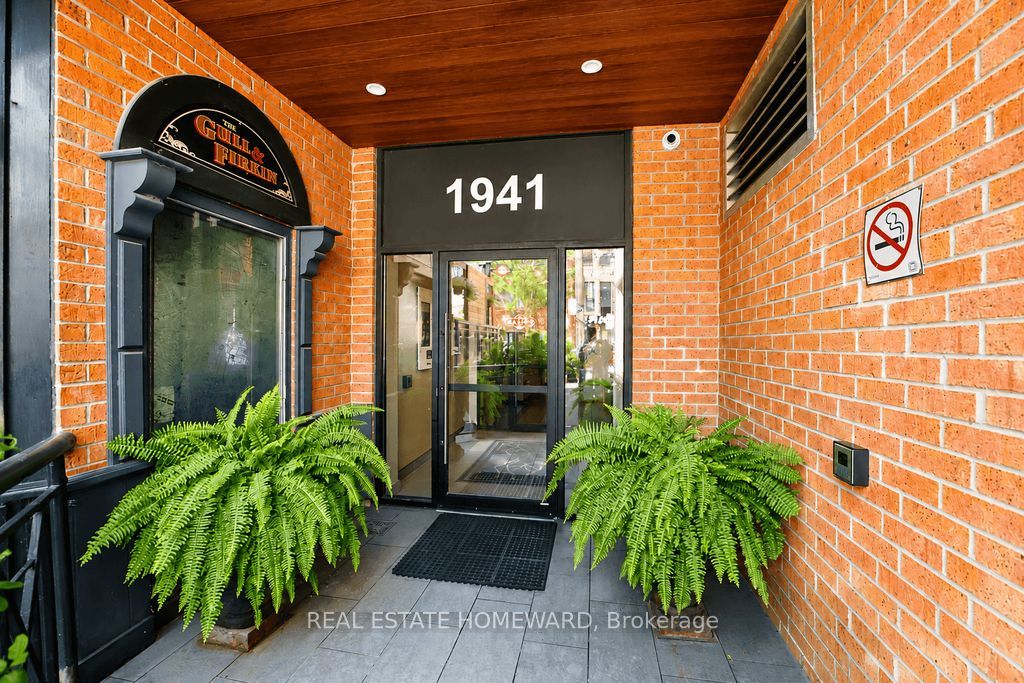 1941 E Queen Street E 304, Toronto, ON M4L 1H7