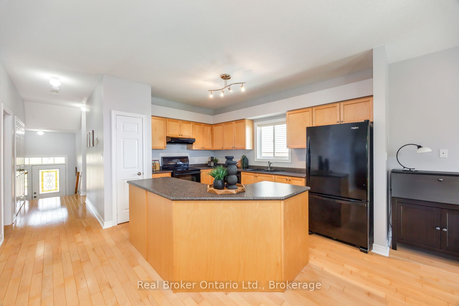 35 Argent Street, Clarington, ON L1C 5K8 photo 4