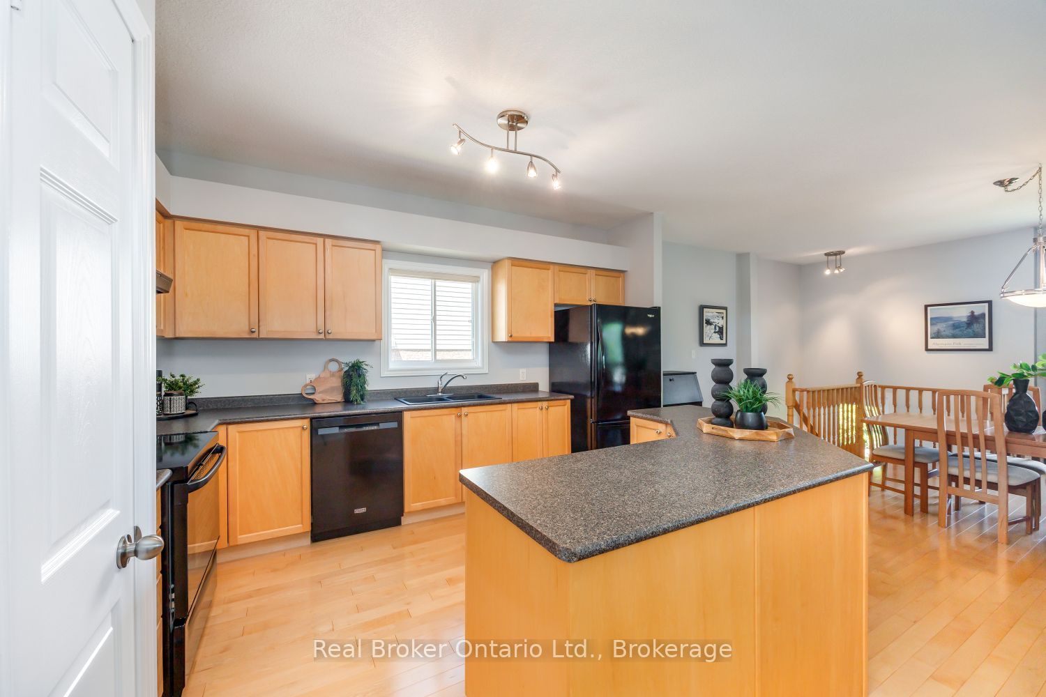 35 Argent Street, Clarington, ON L1C 5K8 photo 5