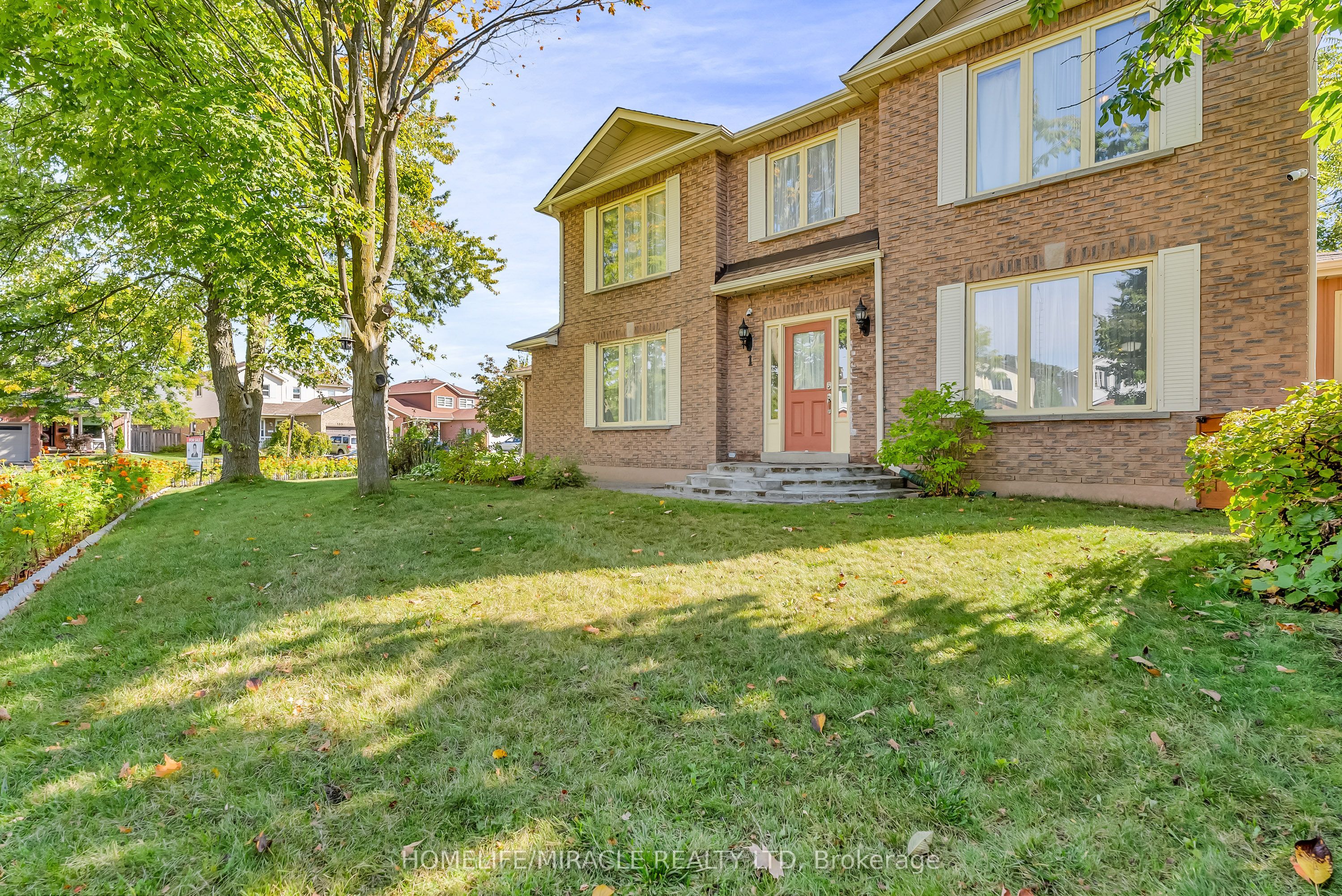 1 Beechnut Crescent, Clarington, ON L1E 1Y5 photo 3