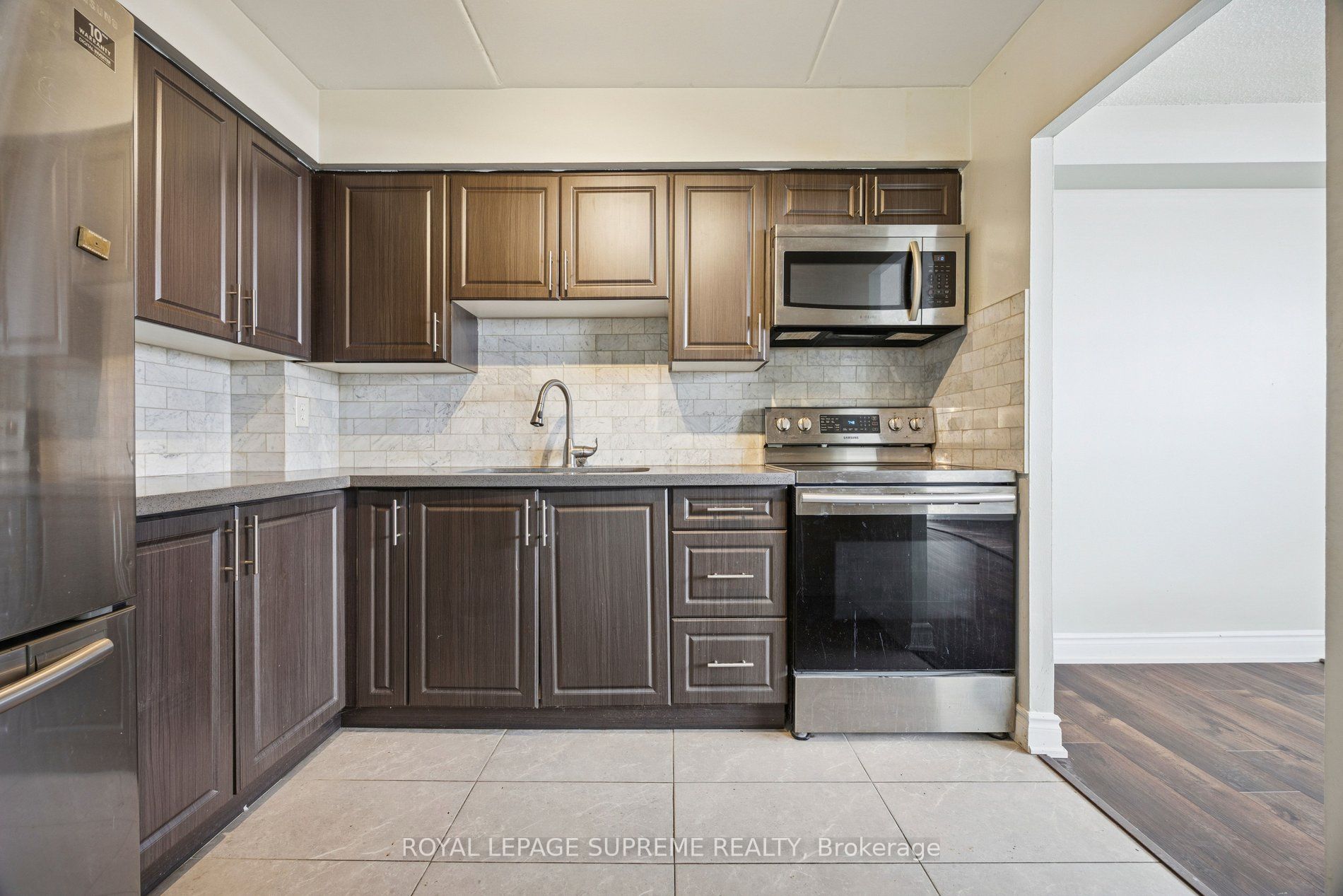 207 Galloway Road 704, Toronto, ON M1E 4X3 photo 4