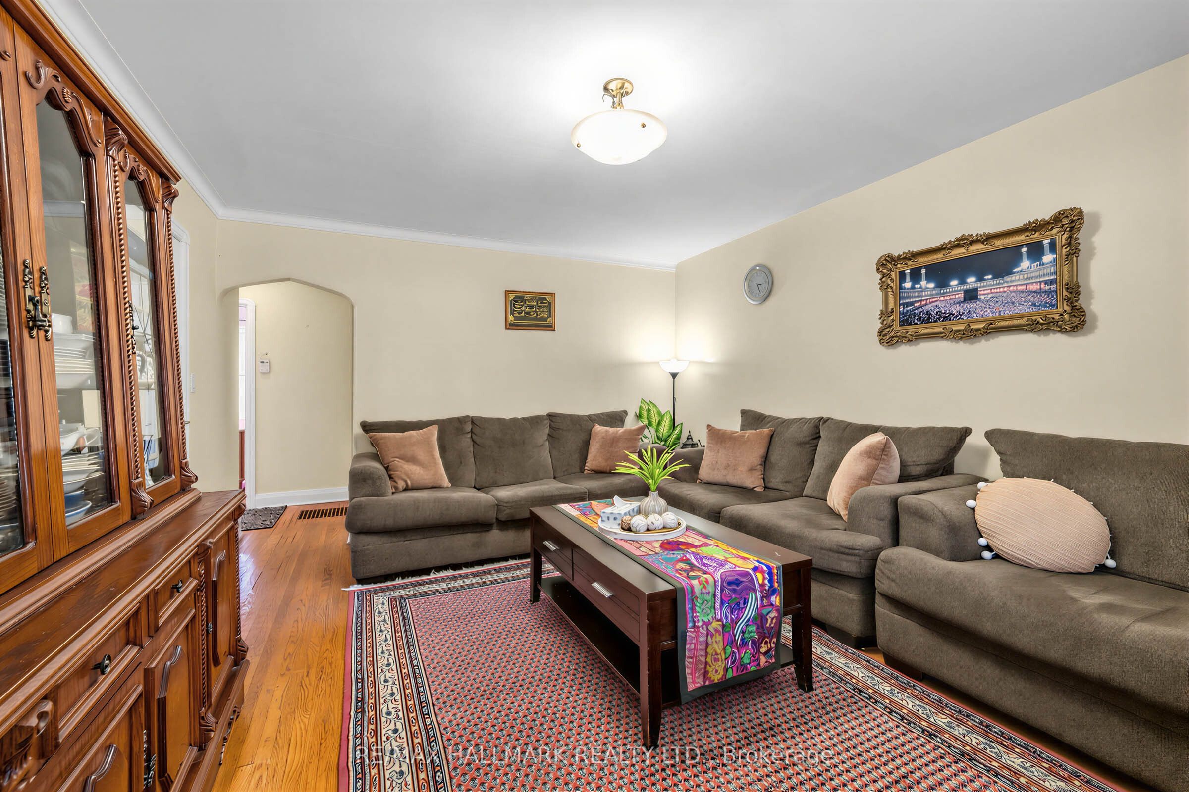 1216 Victoria Park Avenue, Toronto, ON M4B 2K7 photo 5