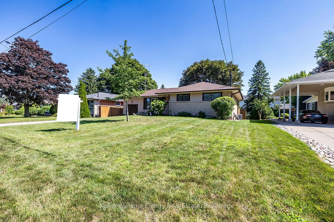 403 Rossmount Avenue, Oshawa, ON L1J 3K5 photo 3