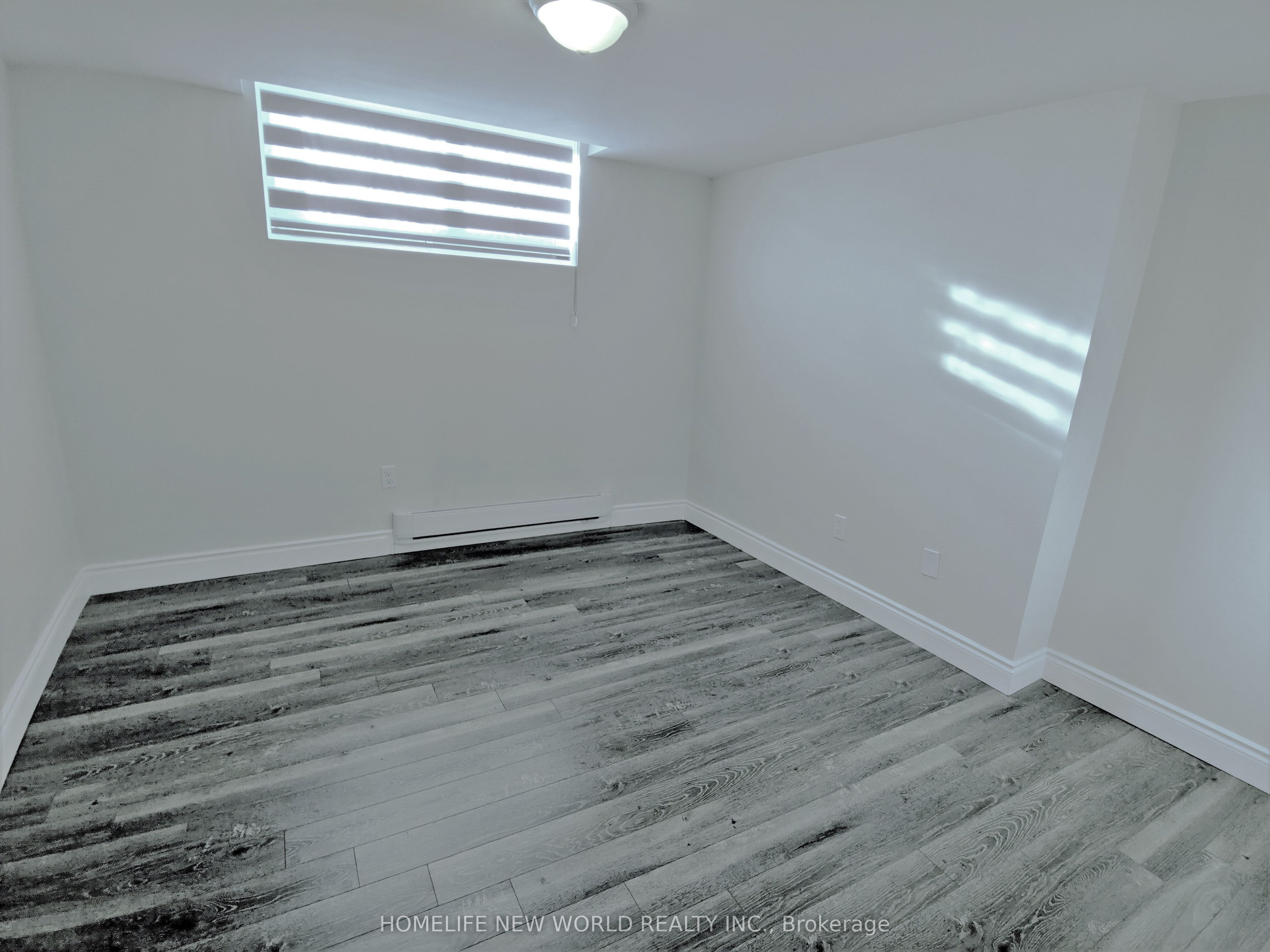 158 Coxwell Avenue Bsmt, Toronto, ON M4L 3B2 photo 5