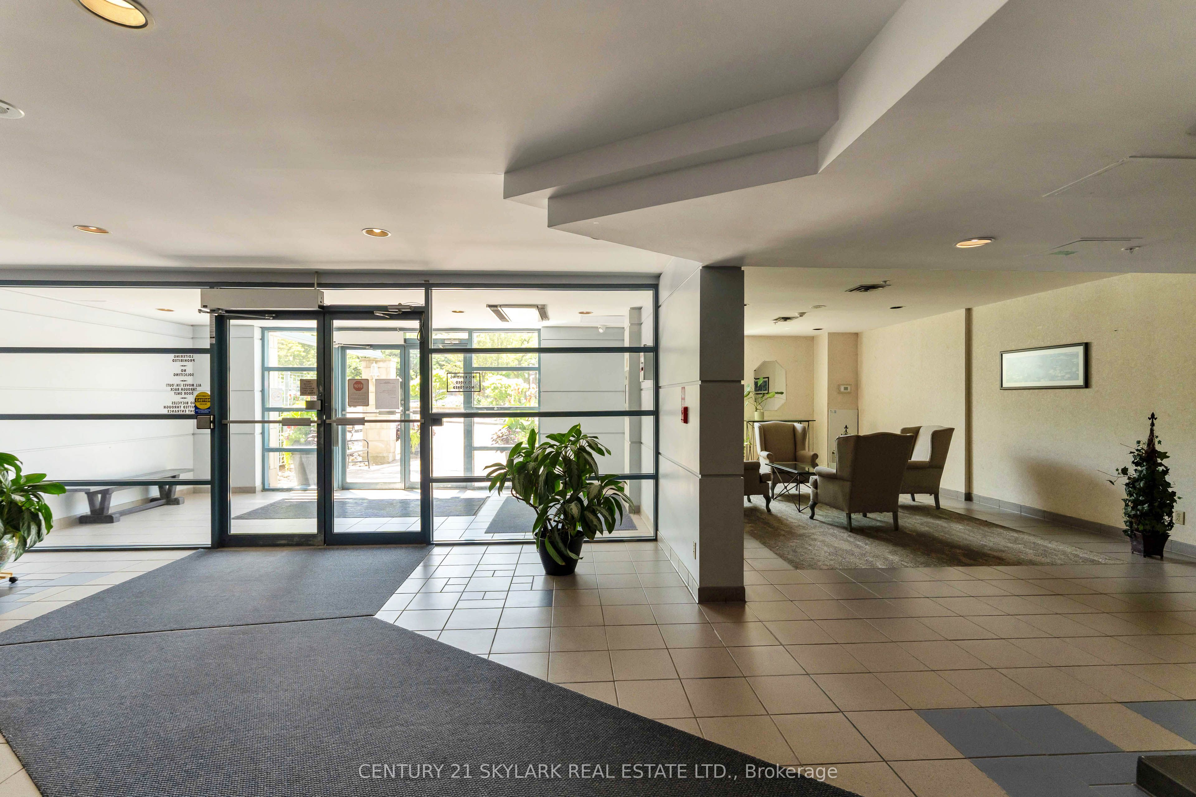 90 Dale Avenue 701, Toronto, ON M1J 3N4 photo 3