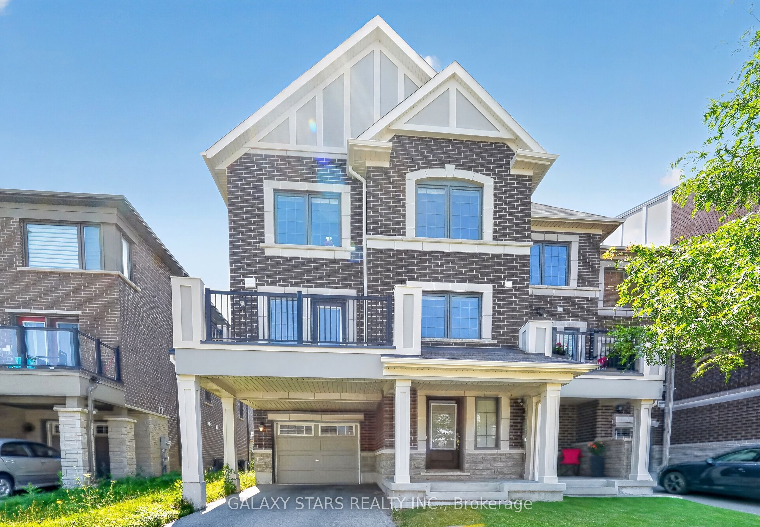 10 Sedgemoor Street, Whitby, ON L1P 0M3