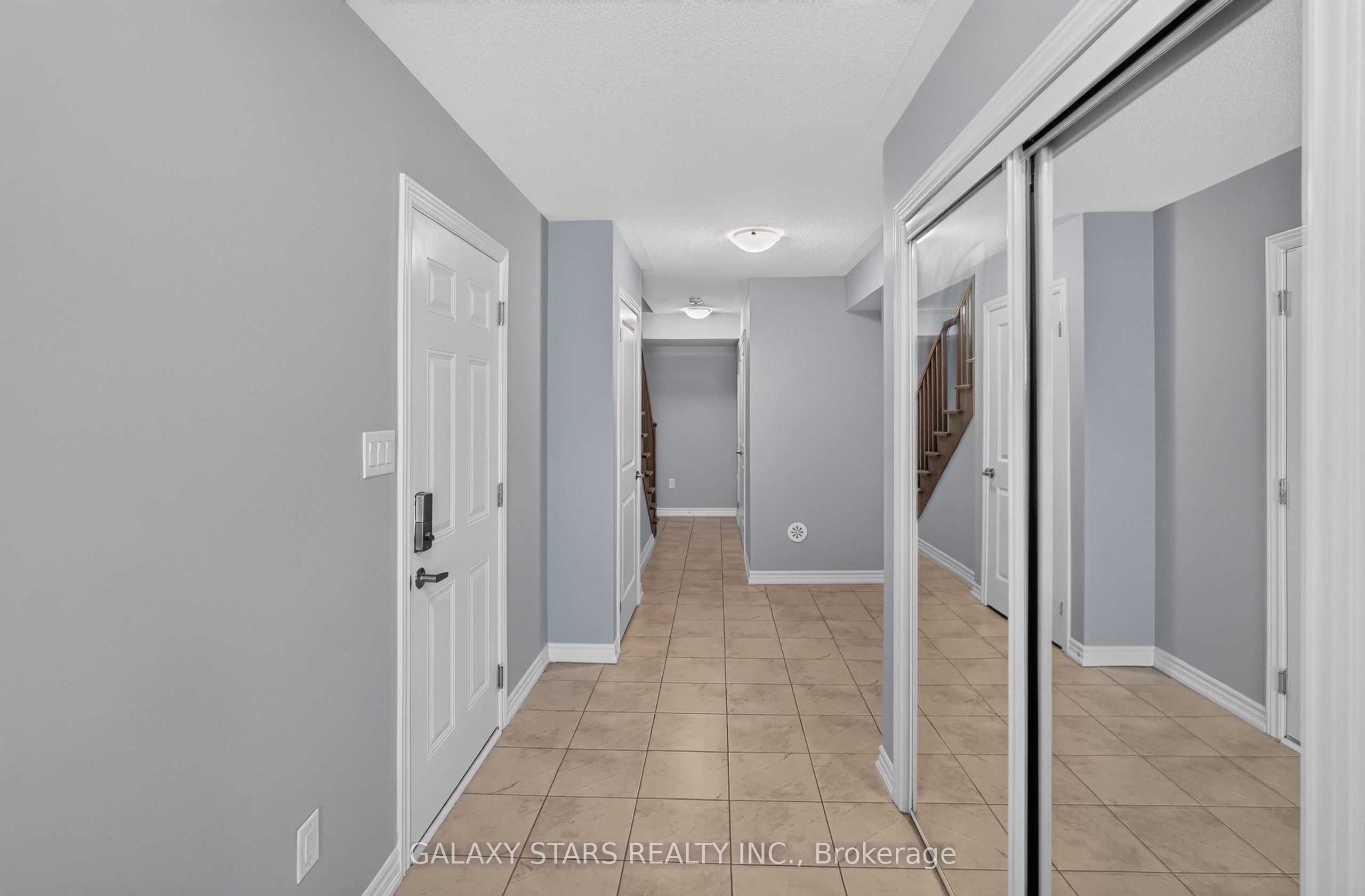 10 Sedgemoor Street, Whitby, ON L1P 0M3 photo 4