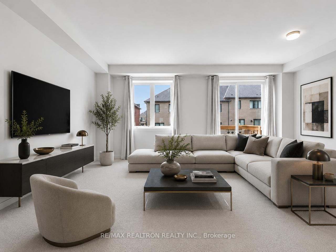 2024 Cameron Lott Crescent, Oshawa, ON L1L 0S1 photo 4