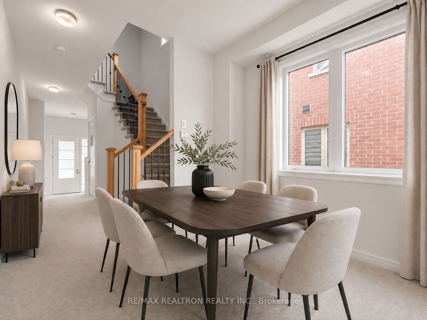 2024 Cameron Lott Crescent, Oshawa, ON L1L 0S1 photo 5