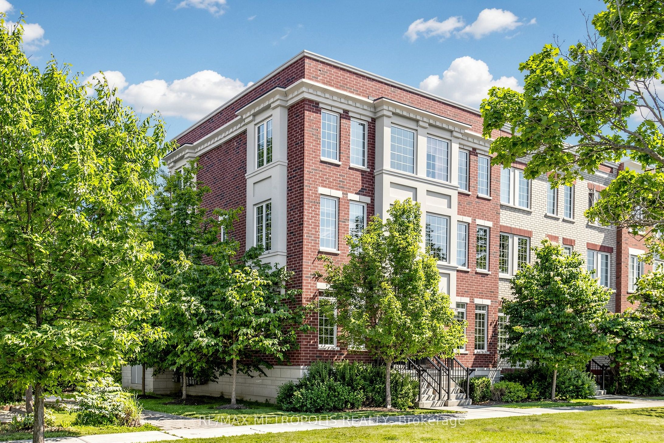 4715 Kingston Road 2, Toronto, ON M1E 2R1 photo 2