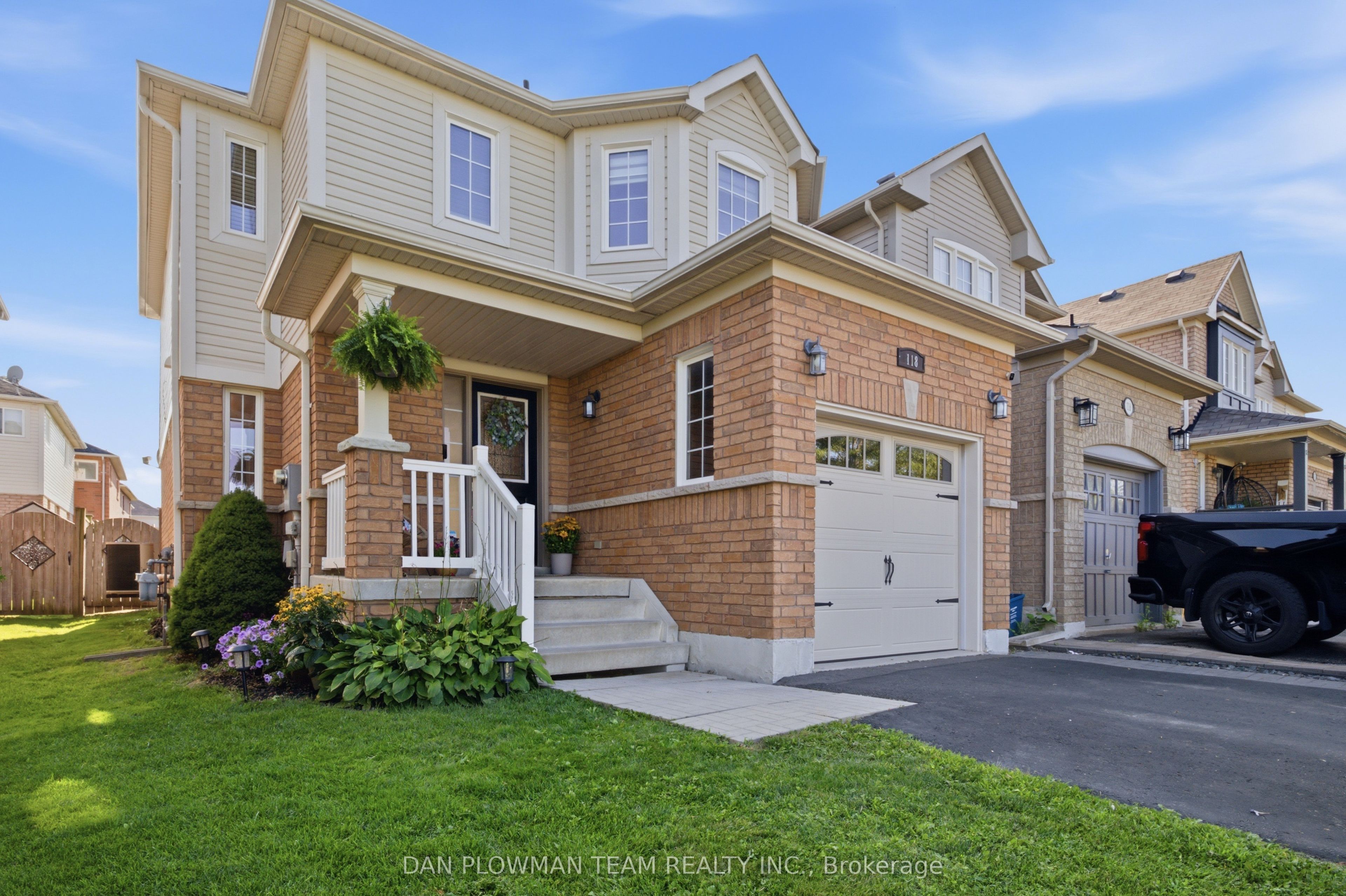 118 Swindells Street, Clarington, ON L1C 0C8 photo 2
