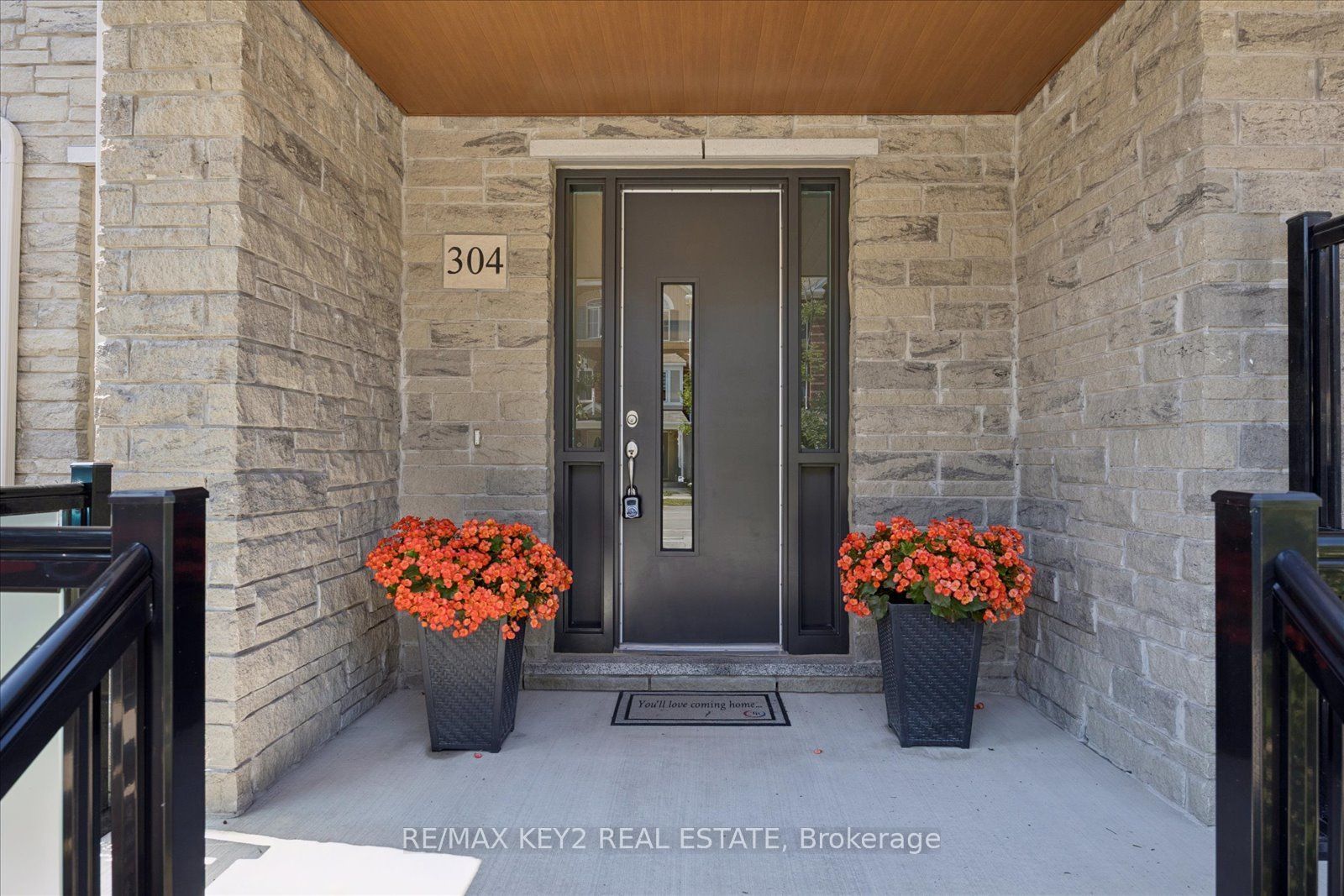 1034 Reflection Place 304, Pickering, ON L1X 0L1 photo 2