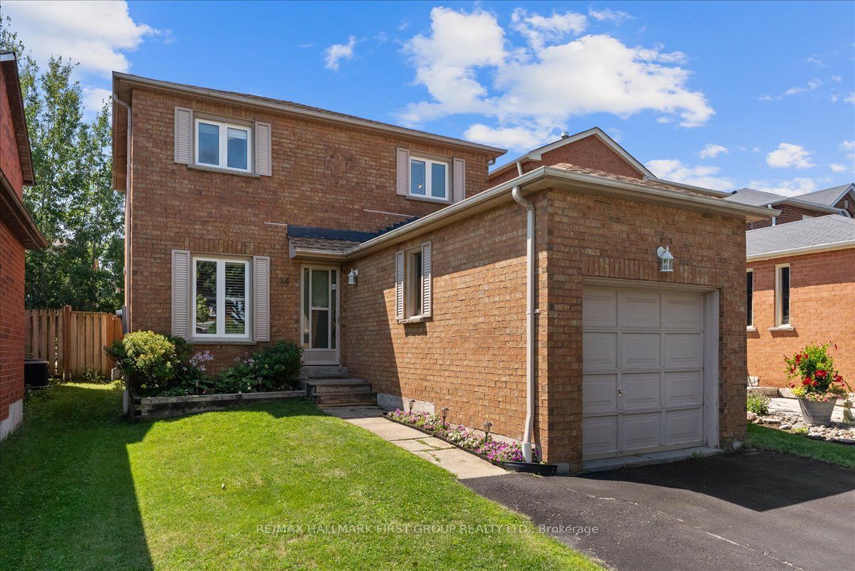 24 Fernbank Place, Whitby, ON L1R 1S9 photo 2