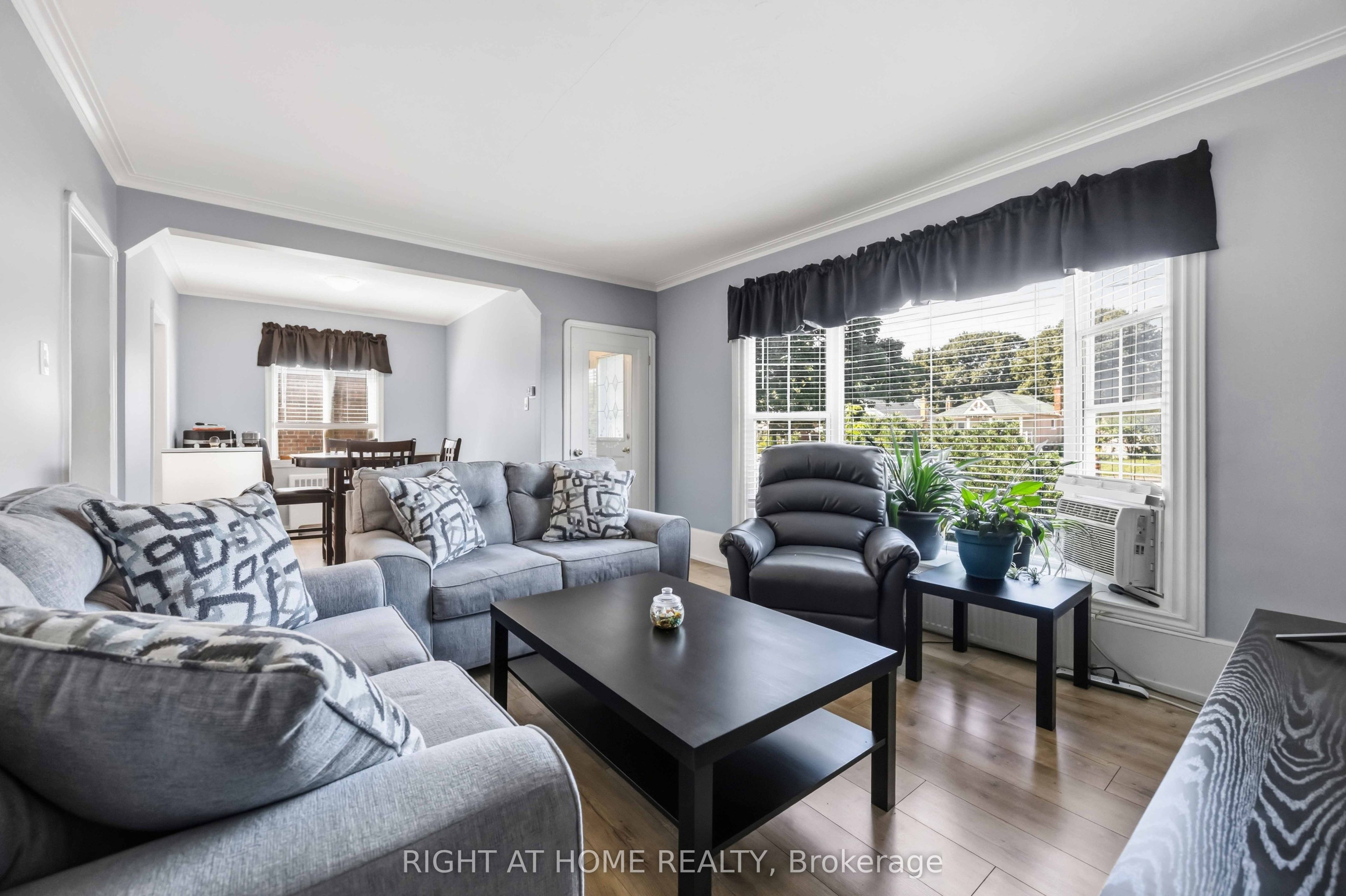 1351 Warden Avenue, Toronto, ON M1R 2R9 photo 4