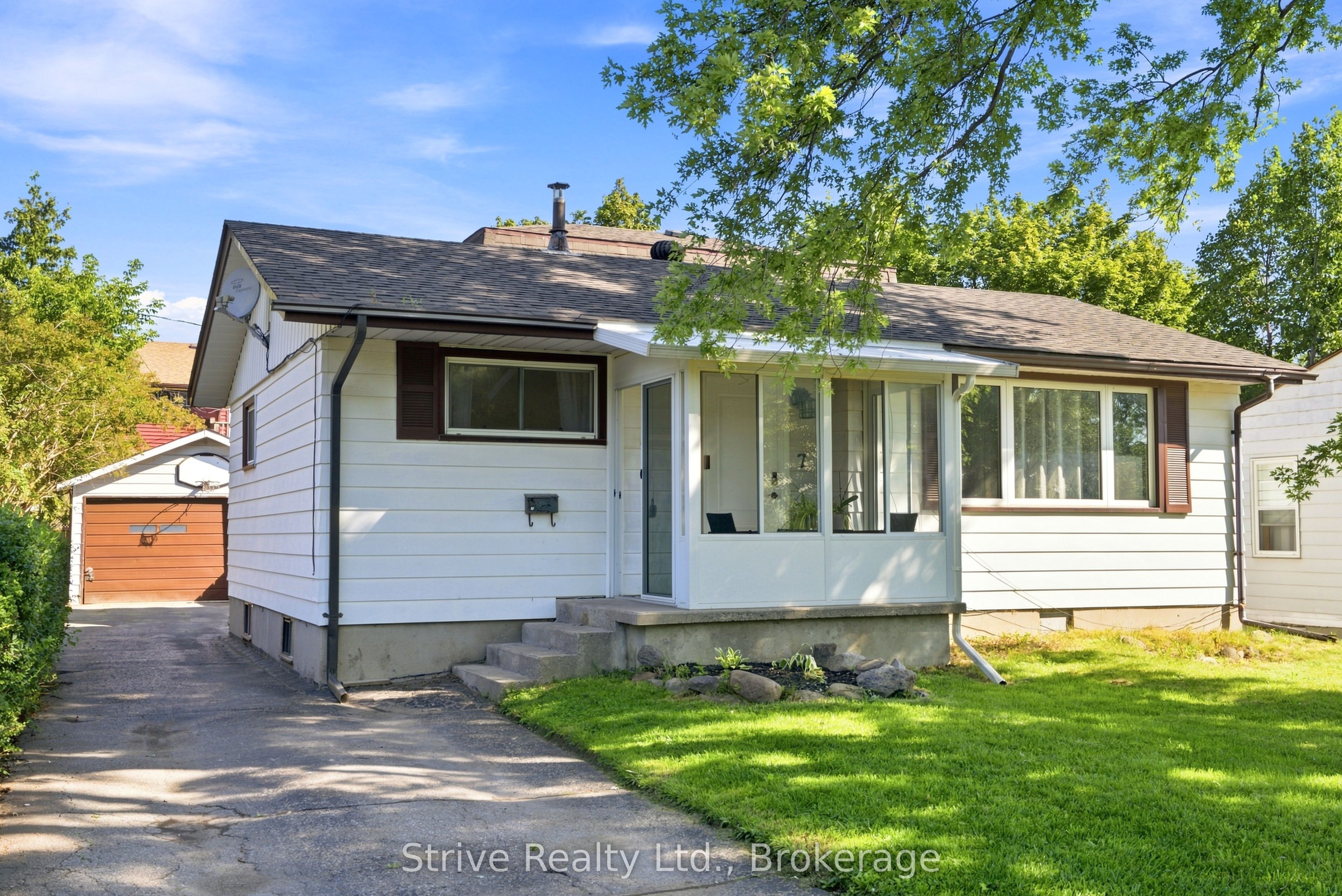 7 Admiral Road, Ajax, ON L1S 2N8 photo 2