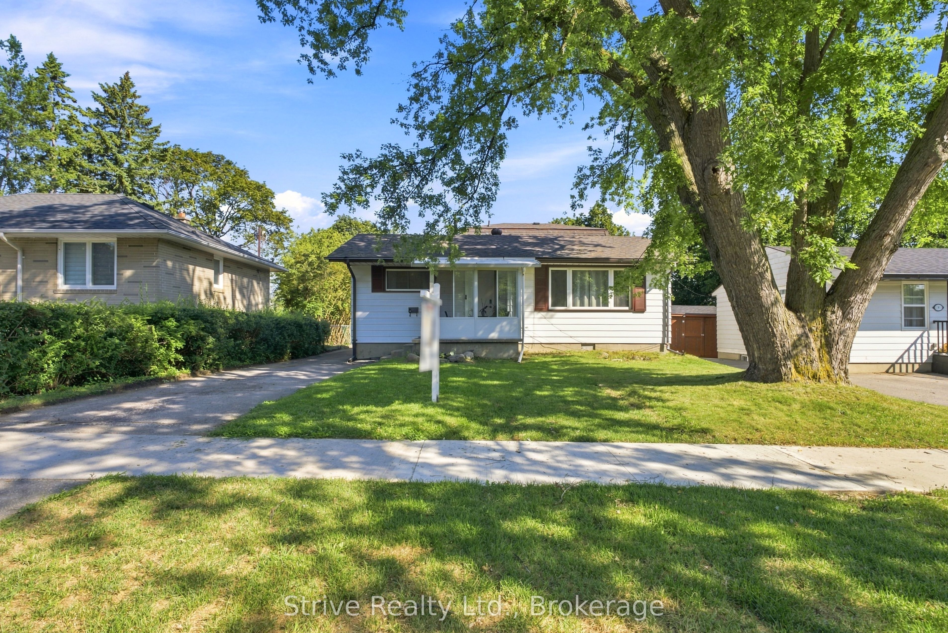 7 Admiral Road, Ajax, ON L1S 2N8 photo 3
