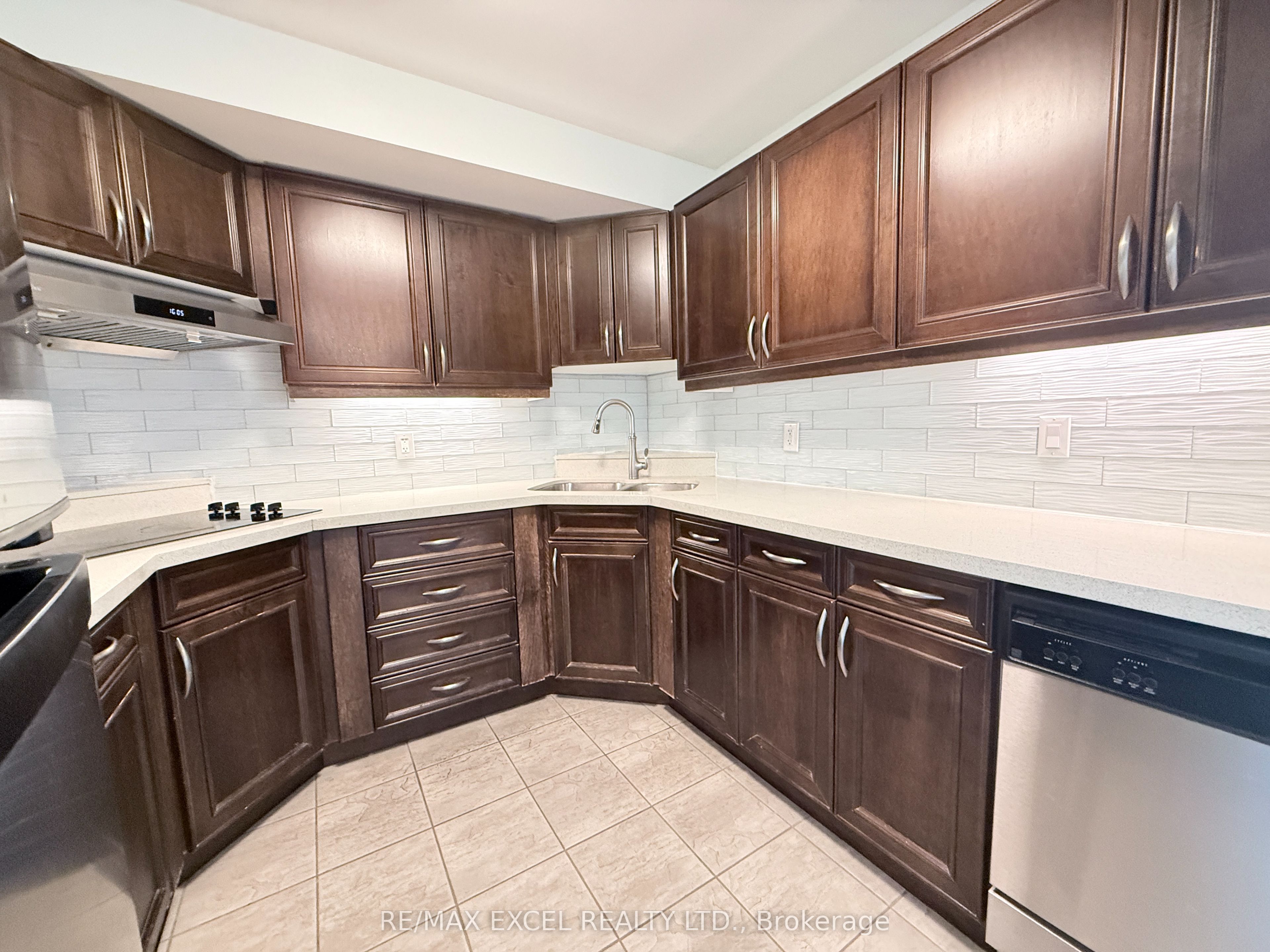 2020 Mcnicoll Avenue 607, Toronto, ON M1V 0B5 photo 4