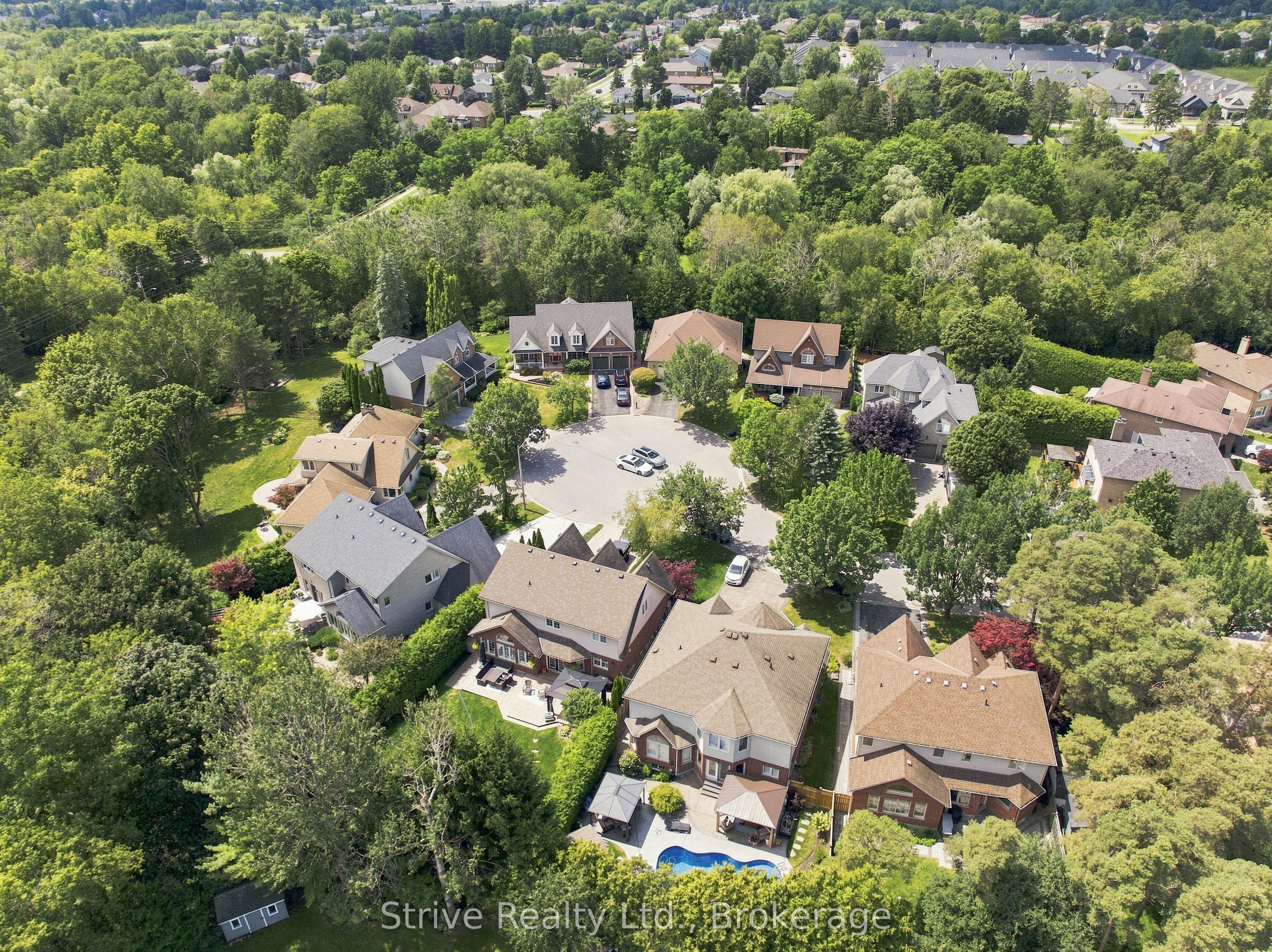 8 Rowland Court, Clarington, ON L1E 1Z8 photo 5