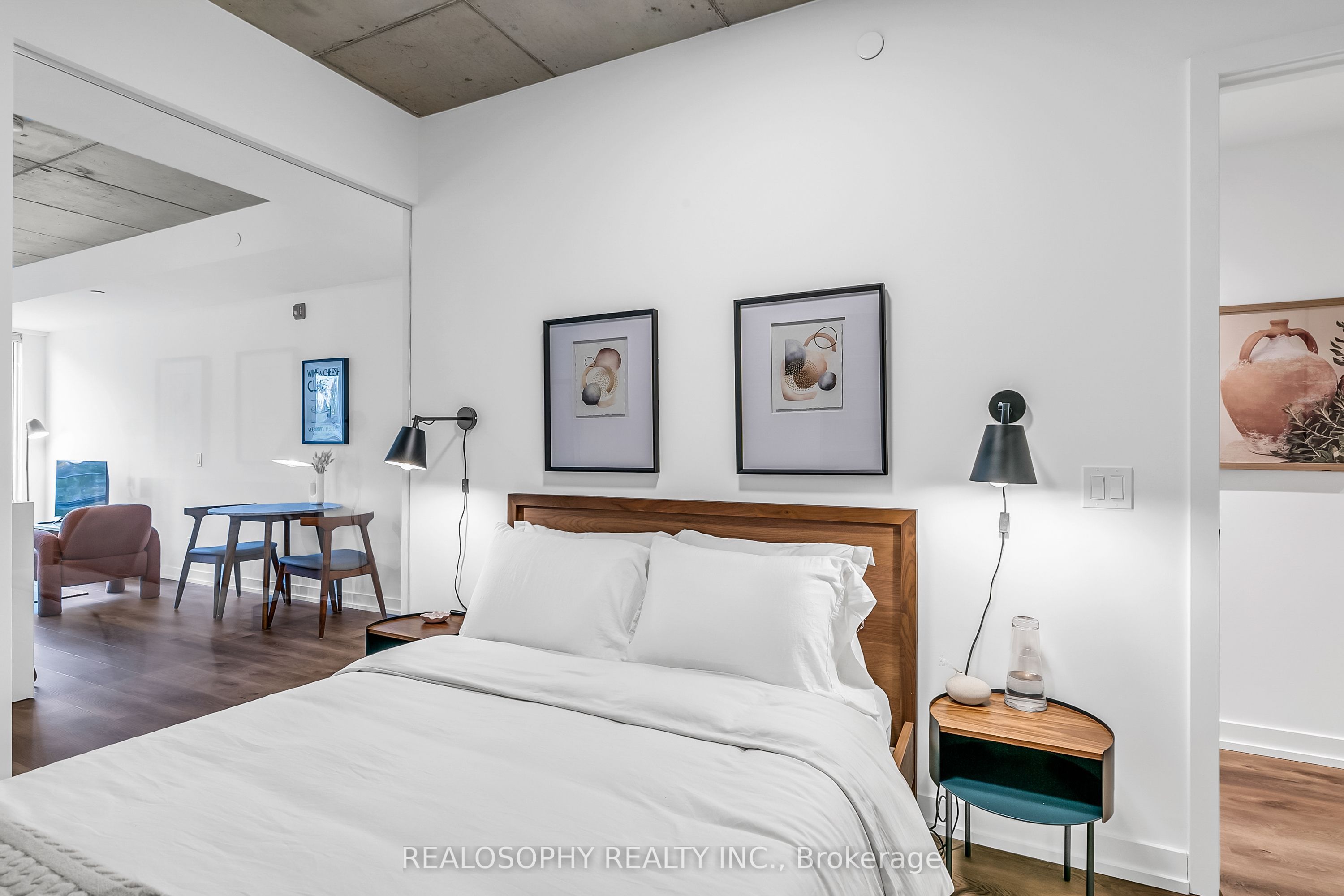 115 Larchmount Avenue 410, Toronto, ON M4M 2Y6 photo 5