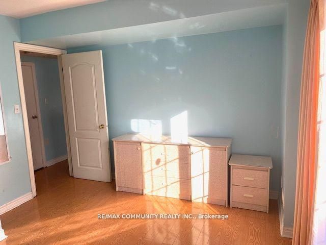 88 Wharnsby Drive Main, Toronto, ON M1X 1Z9 photo 2