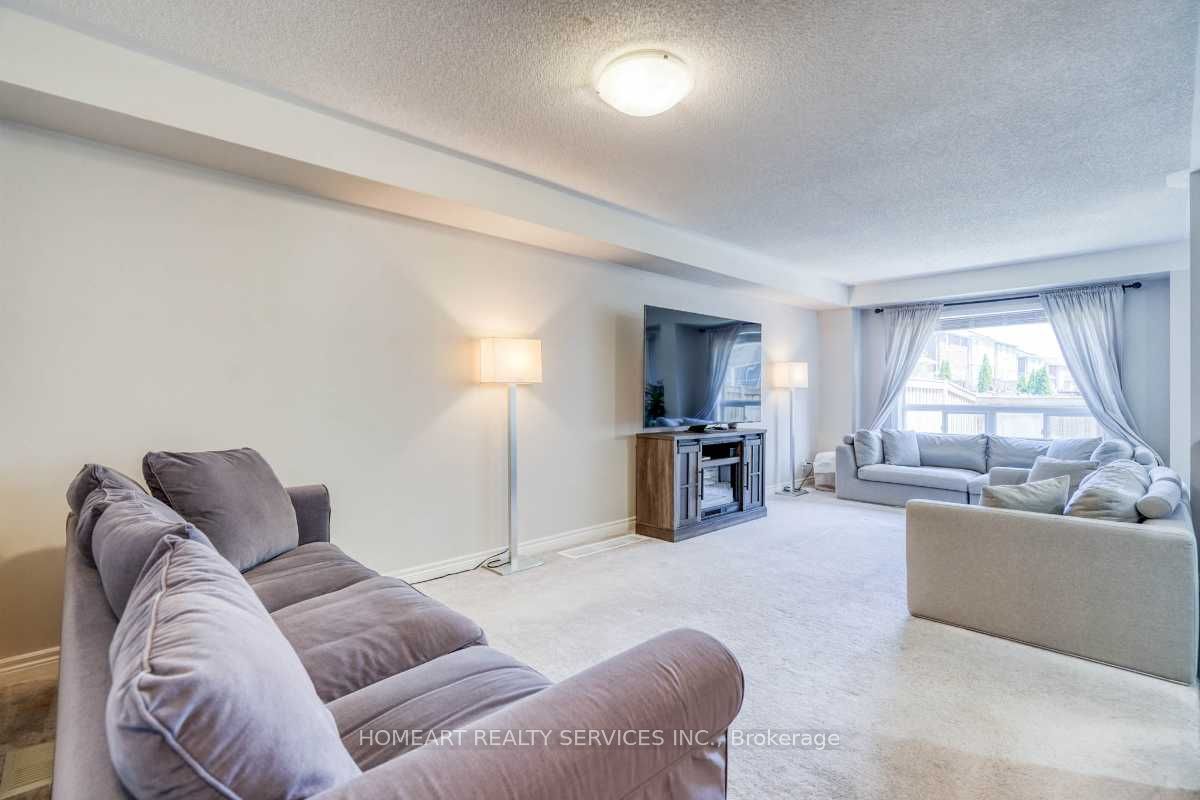 2337 Steeplechase Street, Oshawa, ON L1L 0C8 photo 5