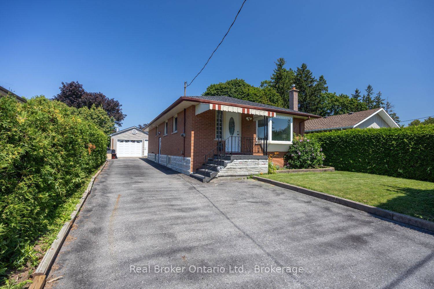 12 Sunset Road, Clarington, ON L1C 2E6