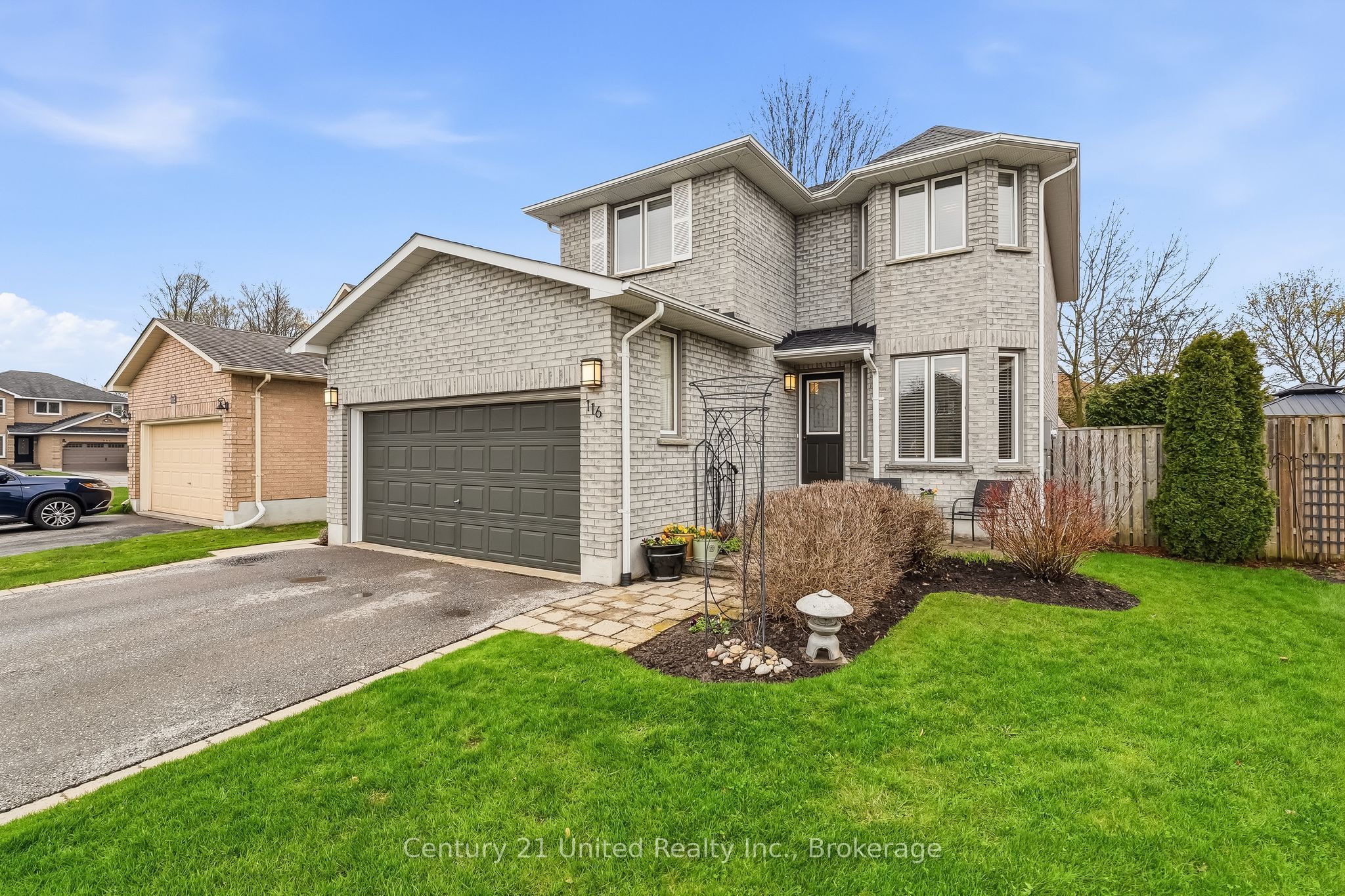 116 Avondale Drive, Clarington, ON L1E 3A3 photo 2