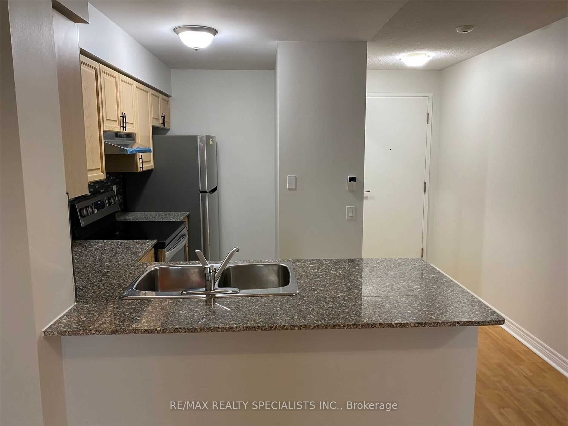 83 Borough Drive 1001, Toronto, ON M1P 5E4 photo 4