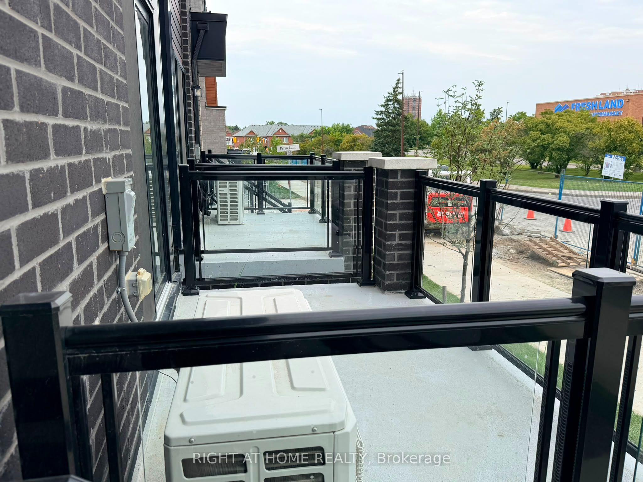 10 Liben Way 14, Toronto, ON M1B 0E8 photo 4