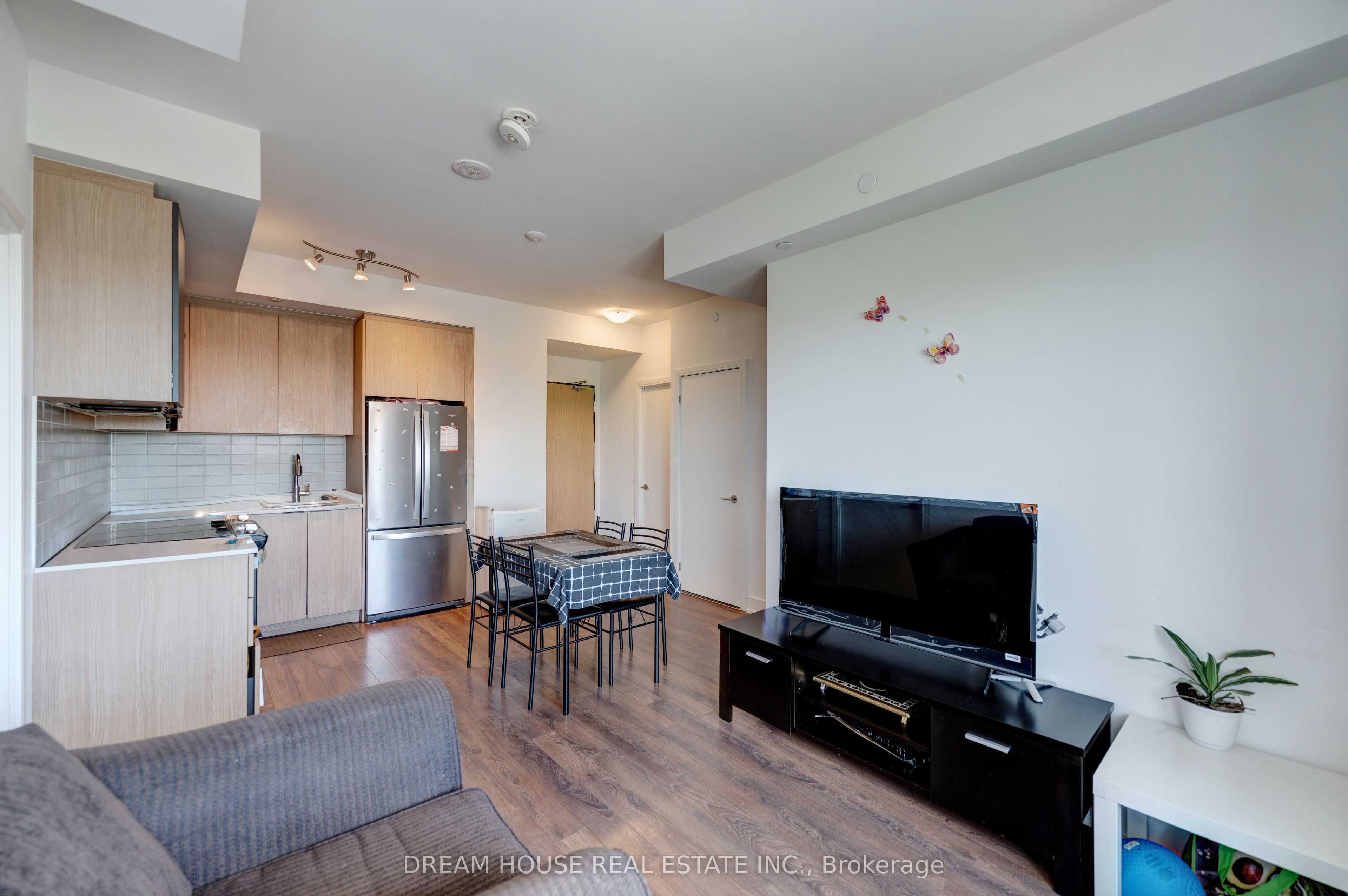 1350 Ellesmere Road 1011, Toronto, ON M1P 0G6 photo 5