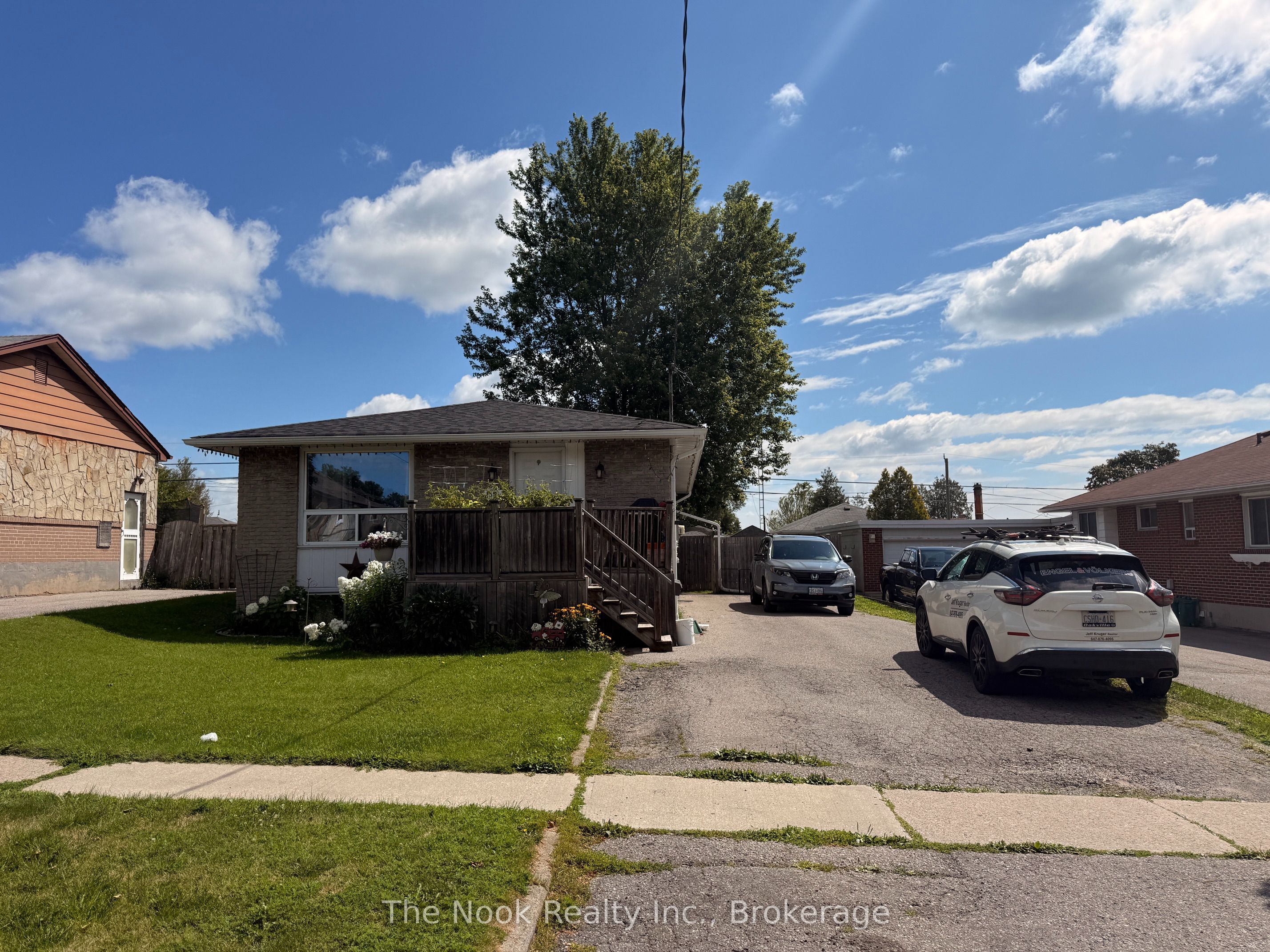 1321 Cedar Street, Oshawa, ON L1J 3S4