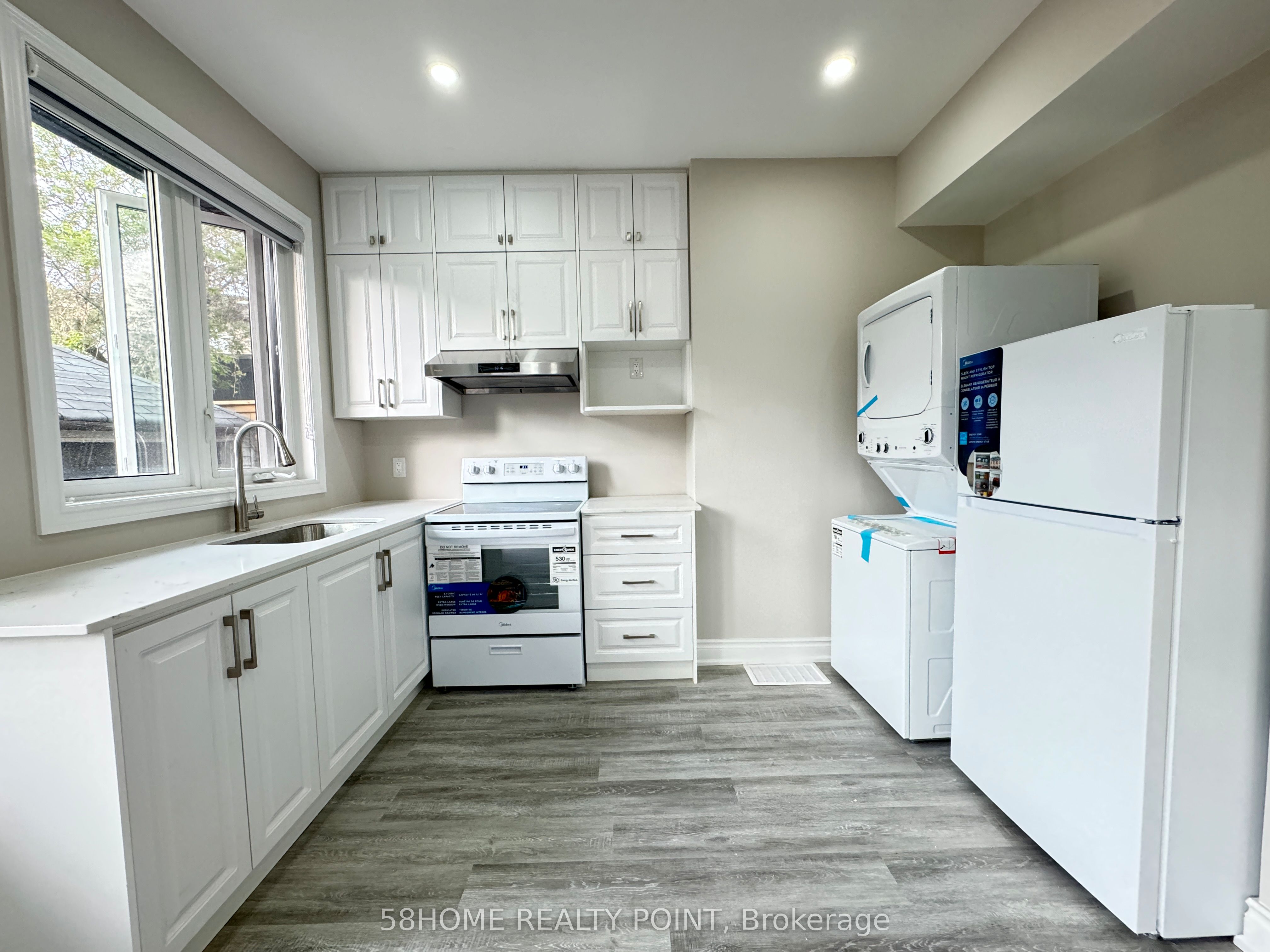 374 O'connor Drive 3, Toronto, ON M4J 2V7 photo 2
