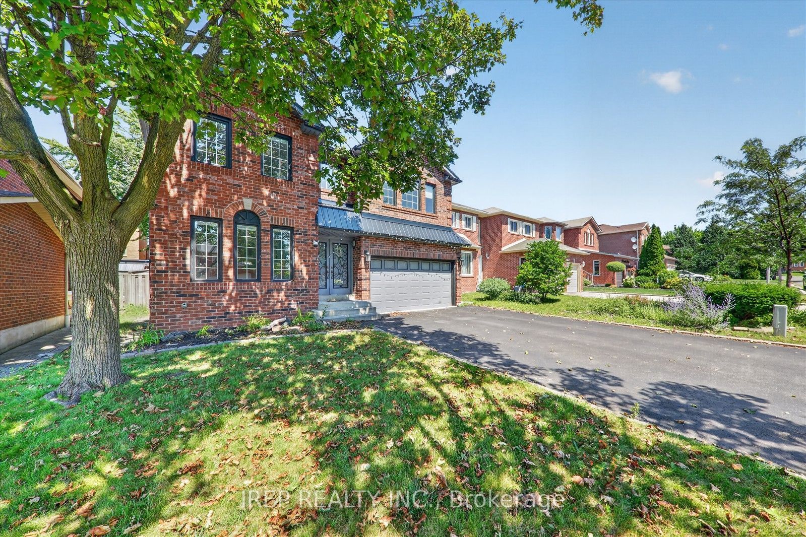6 Carmichael Drive, Whitby, ON L1N 9A4 photo 2