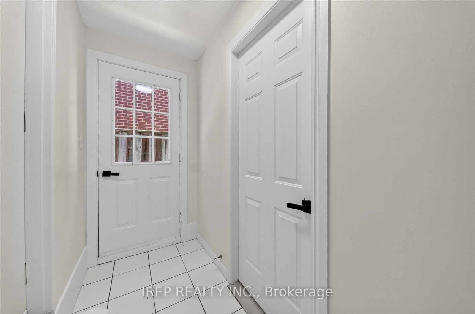 6 Carmichael Drive, Whitby, ON L1N 9A4 photo 5