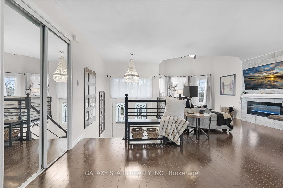 888 Oberland Drive, Oshawa, ON L1K 2M2 photo 3