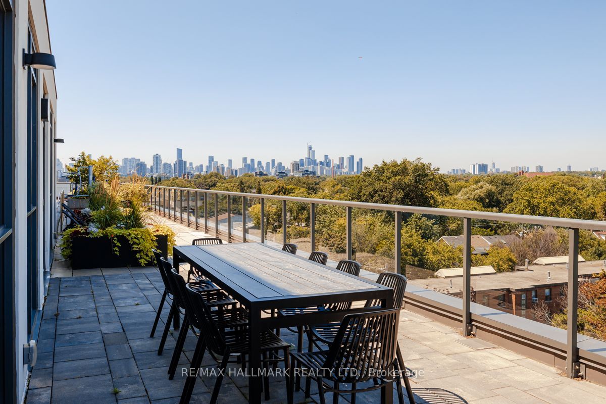 1331 Queen Street E 403, Toronto, ON M4L 0B1