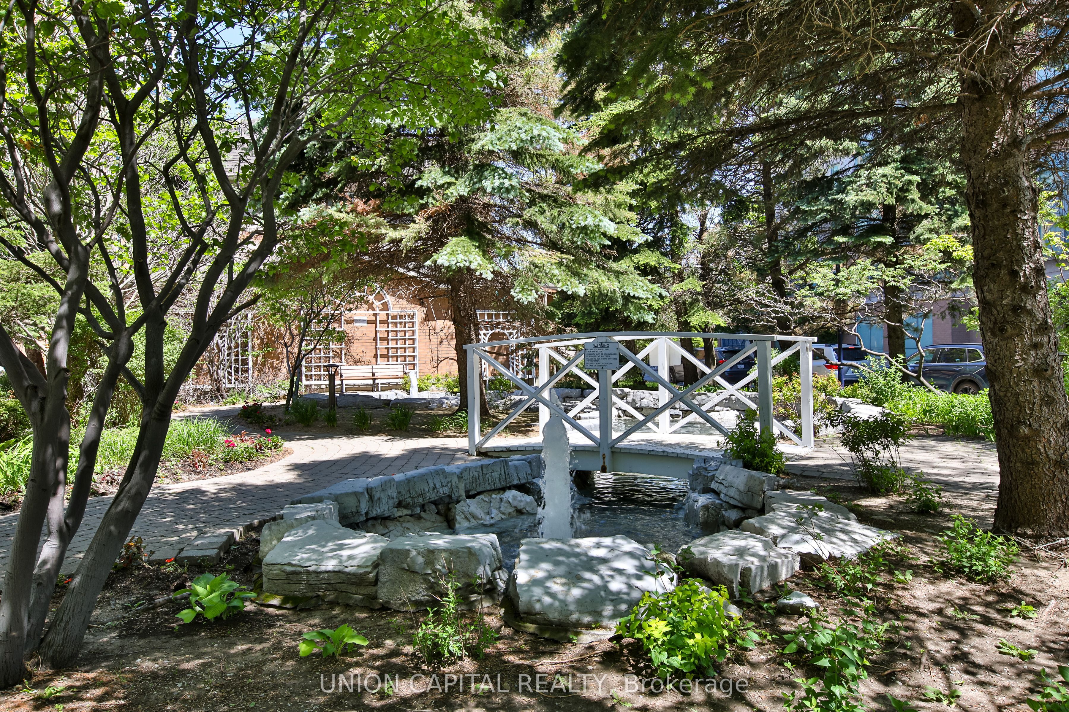 115 Omni Drive 2601, Toronto, ON M1P 5B4 photo 4