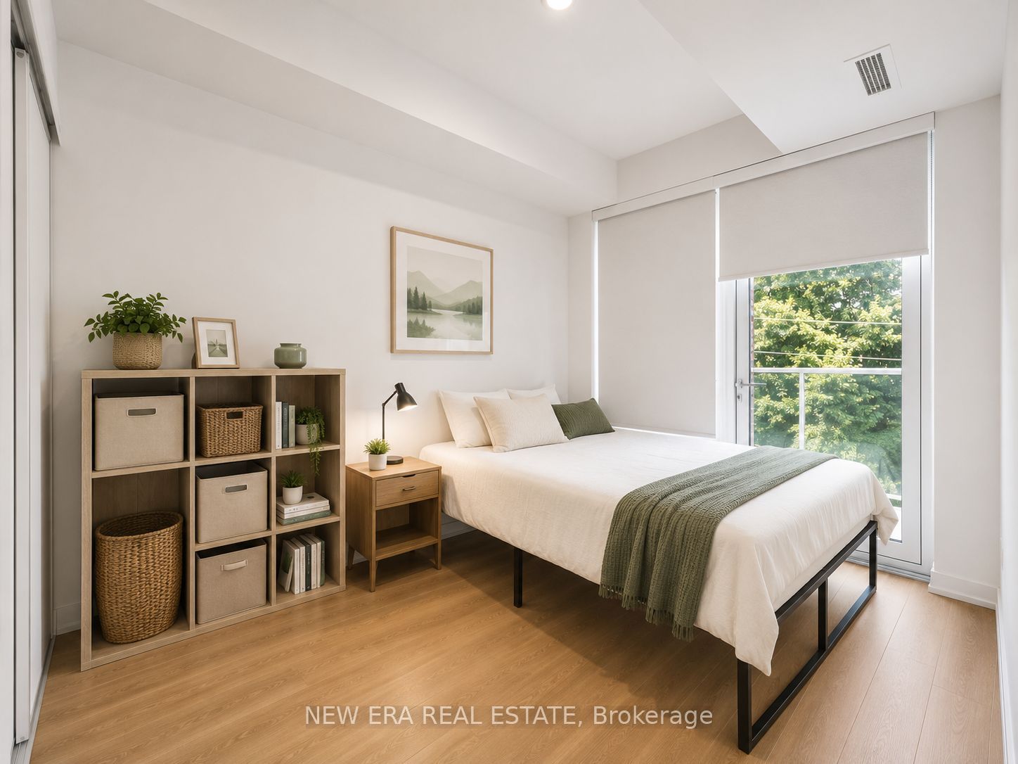 150 Logan Avenue 301, Toronto, ON M4M 0E4 photo 3