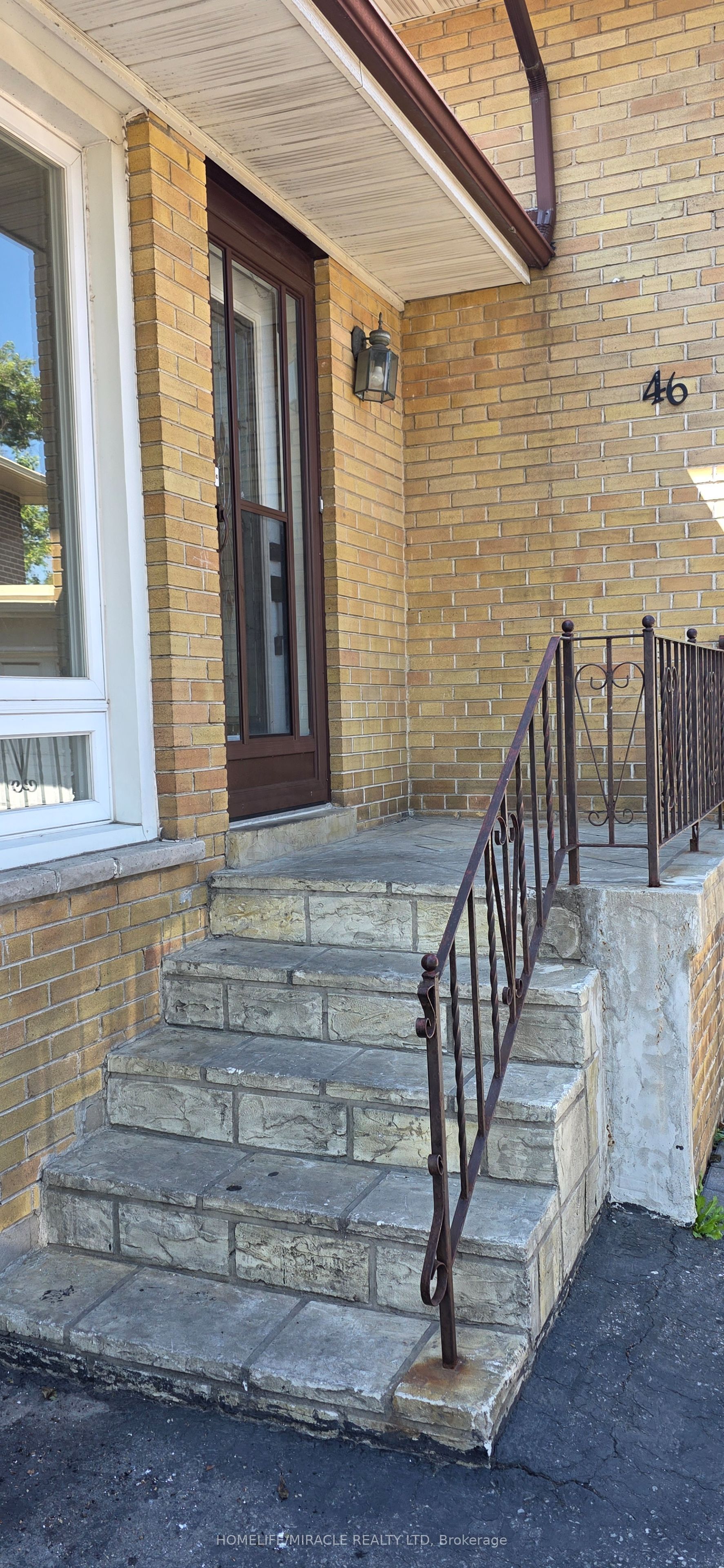 46 Cavehill Crescent, Toronto, ON M1R 4P9 photo 2