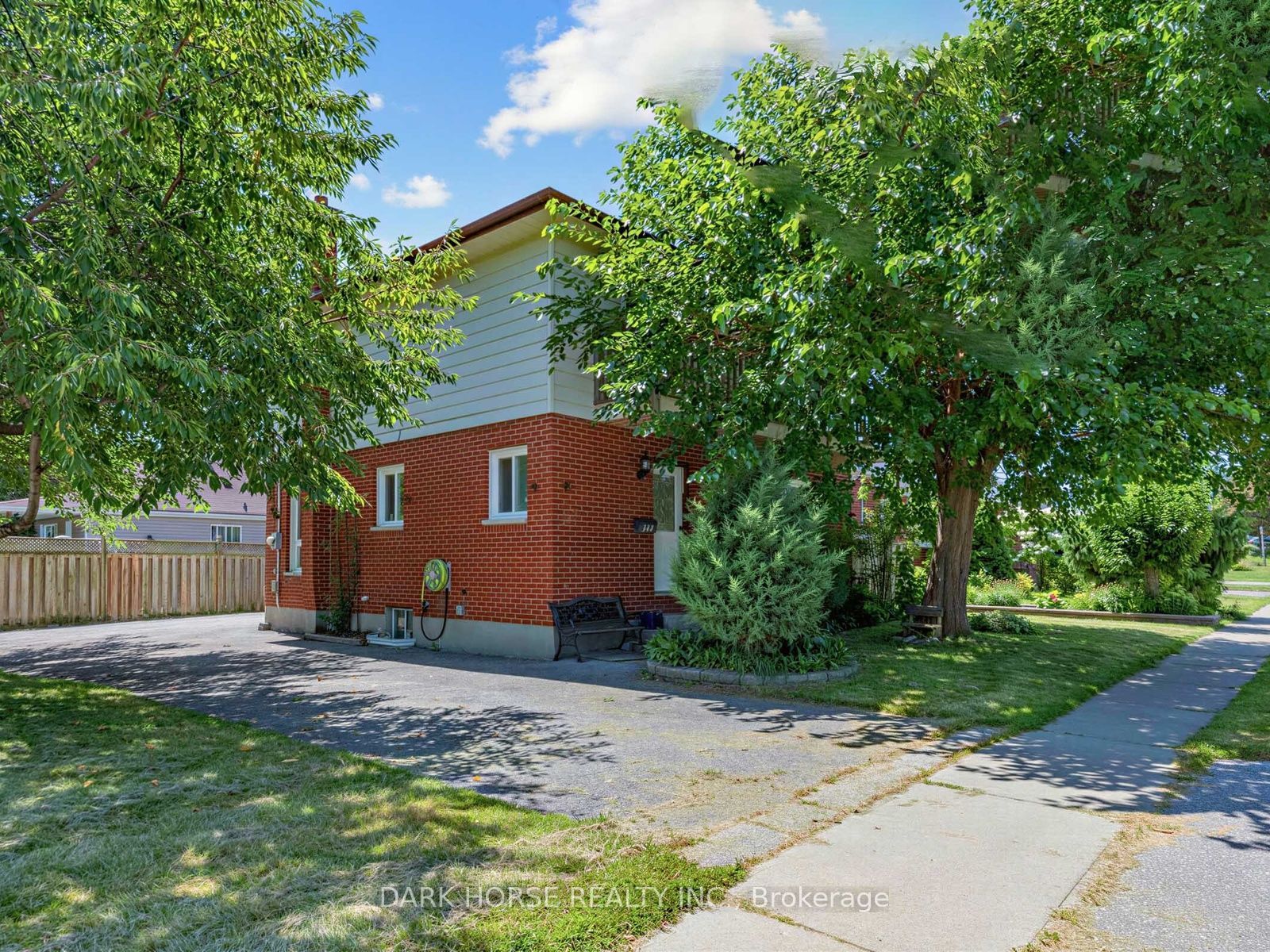 347 Annapolis Avenue, Oshawa, ON L1J 2Y3 photo 2