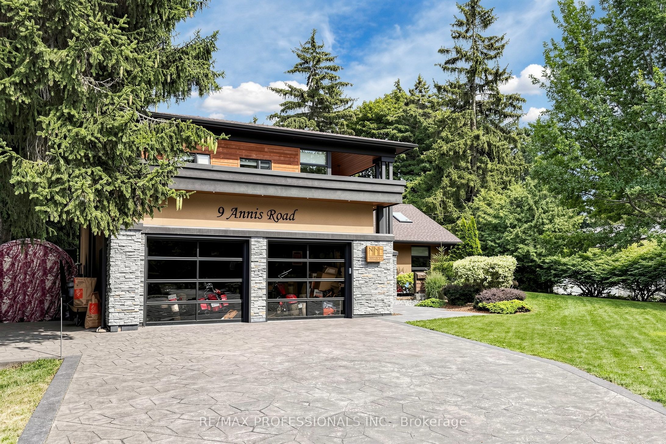 9 Annis Road, Toronto, ON M1M 2Y8 photo 2