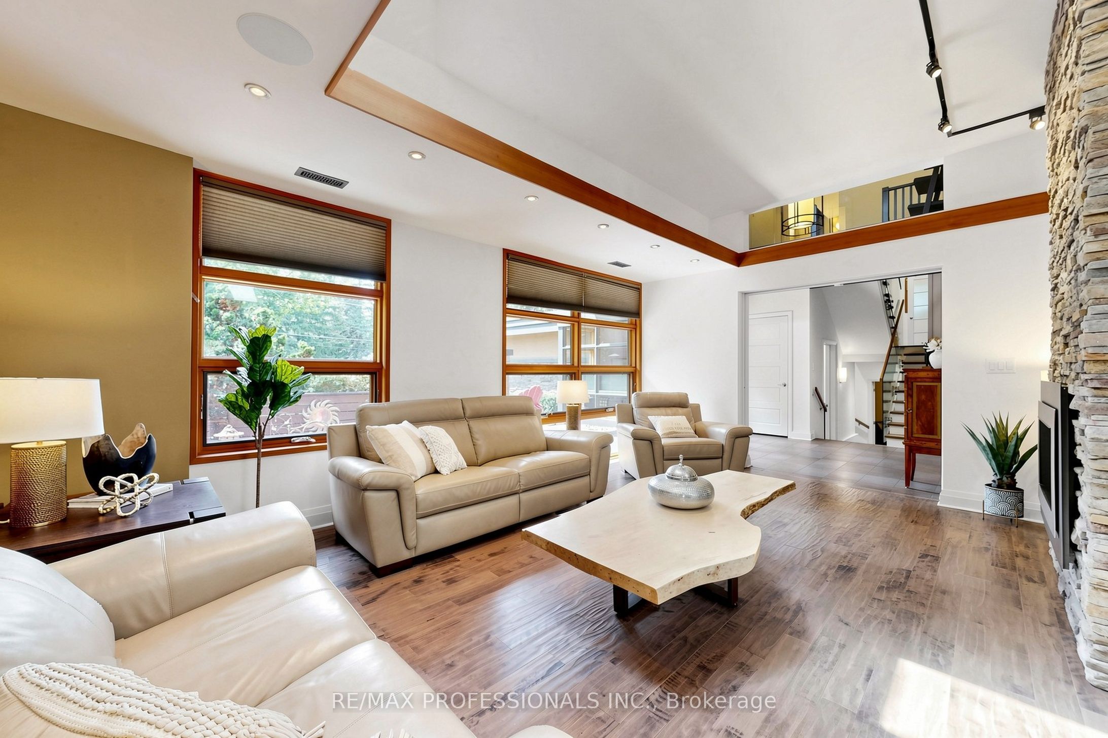 9 Annis Road, Toronto, ON M1M 2Y8 photo 5