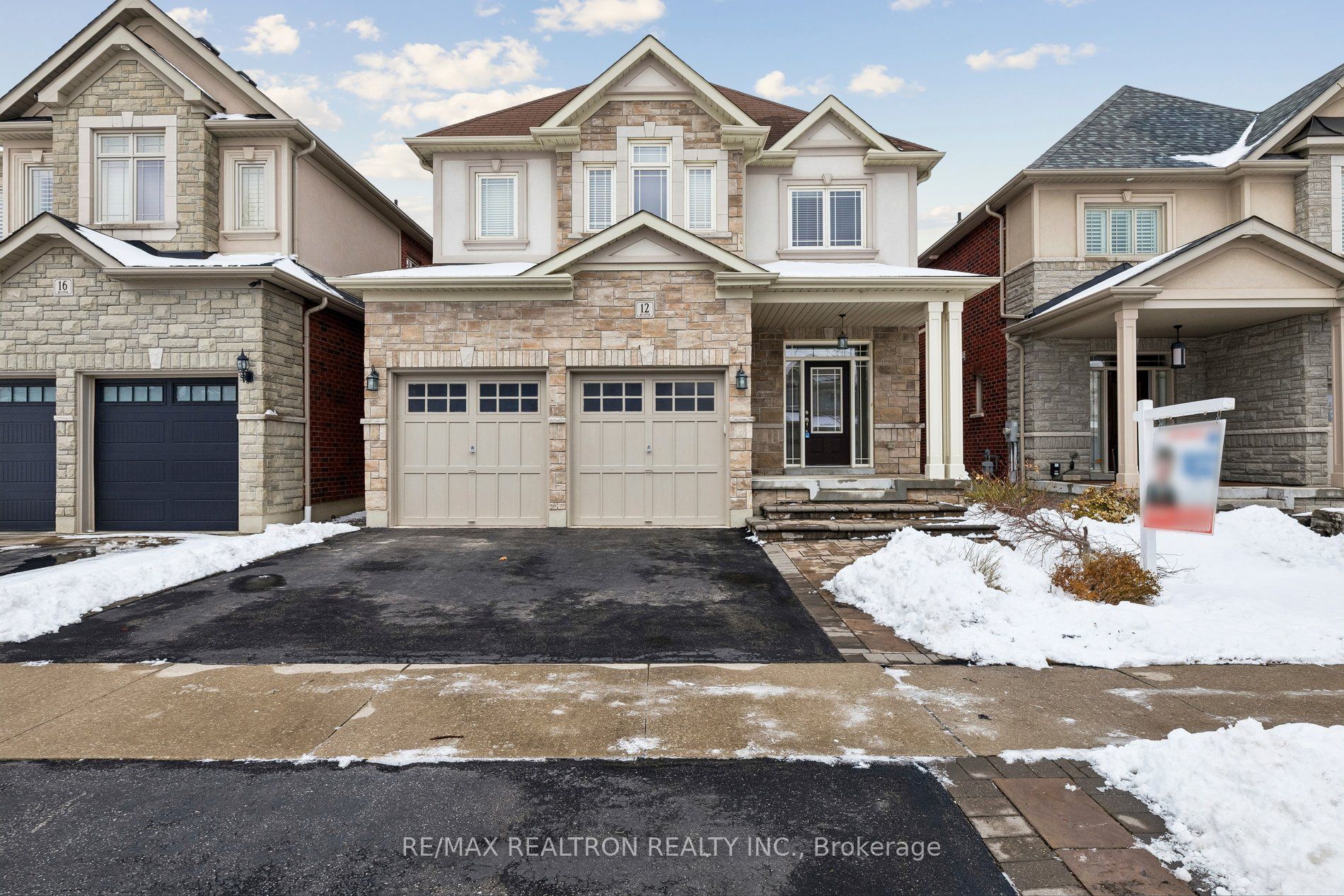 12 Promenade Drive, Whitby, ON L1R 0L4 photo 2
