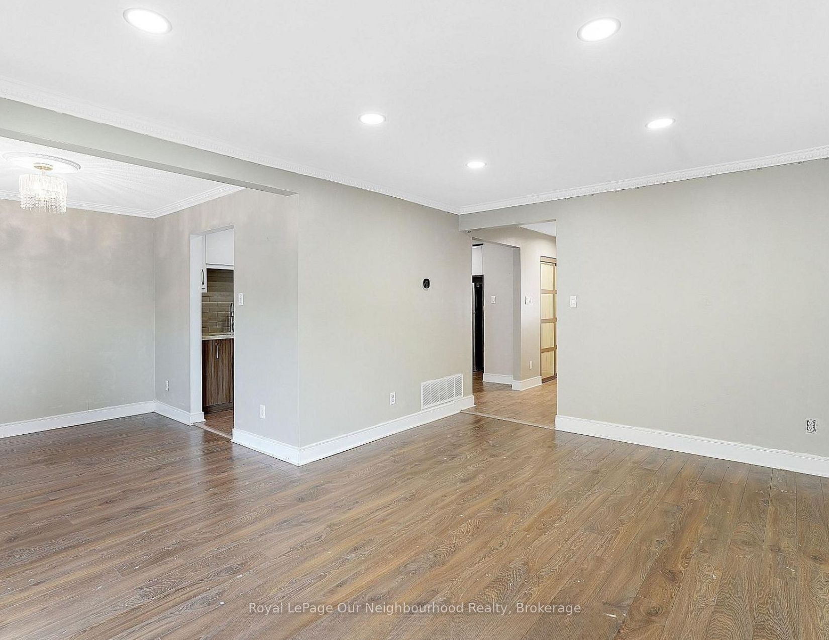 1669 Alwin Circle, Pickering, ON L1V 2W1 photo 5