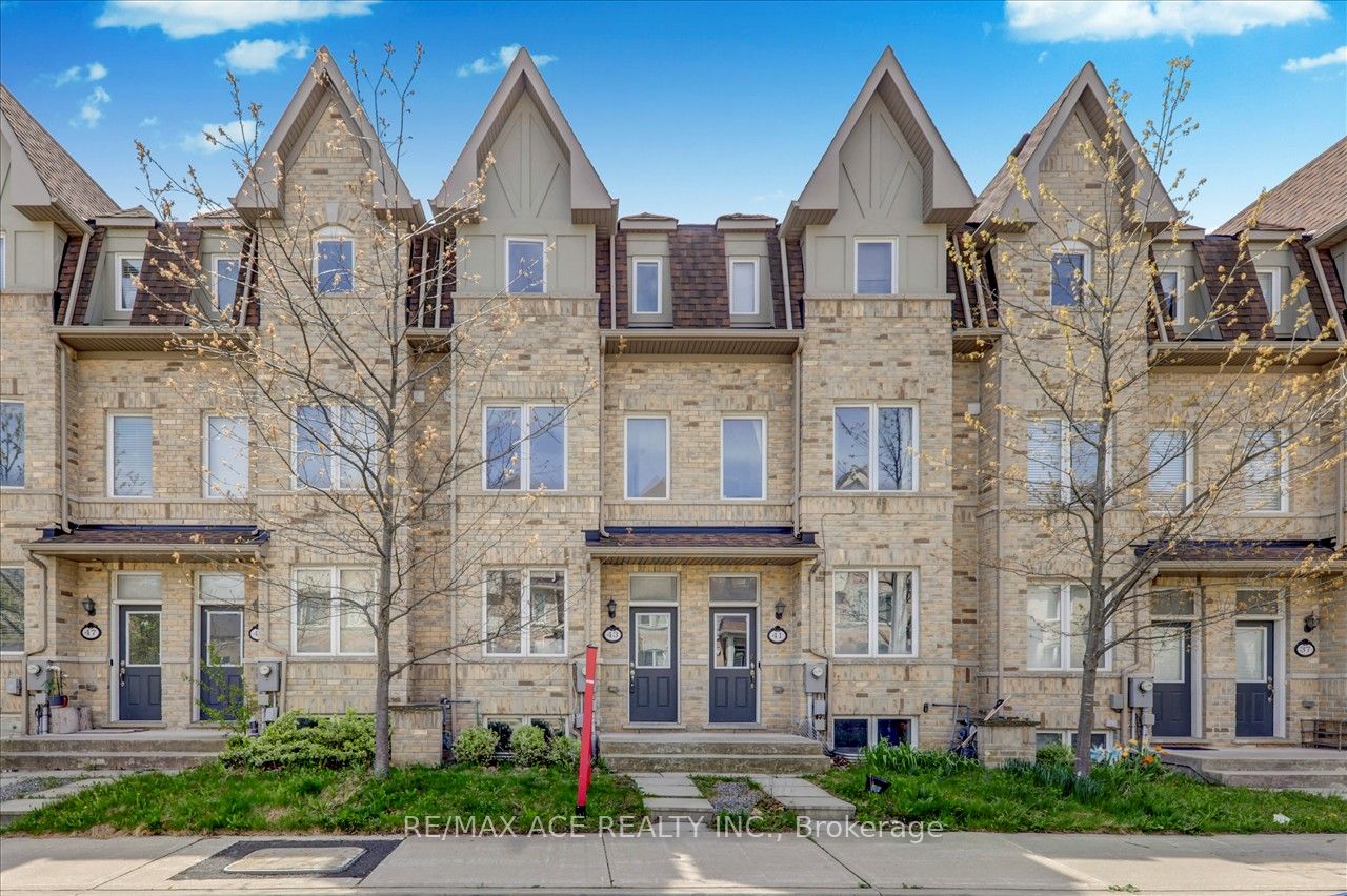 43 Kawneer Terrace, Toronto, ON M1P 0C2 photo 2