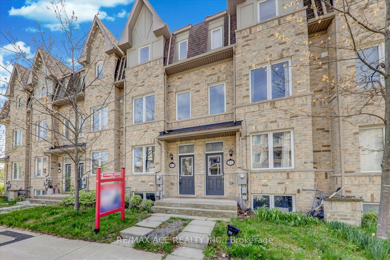 43 Kawneer Terrace, Toronto, ON M1P 0C2 photo 4