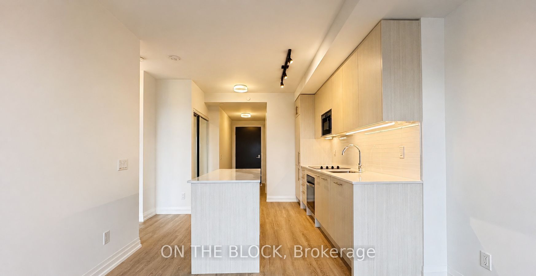 286 Main Street 1911, Toronto, ON M4C 0B3 photo 3