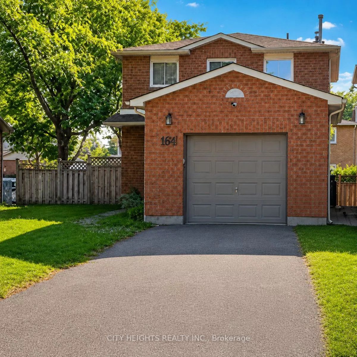 164 Daniels Crescent, Ajax, ON L1T 1Z3